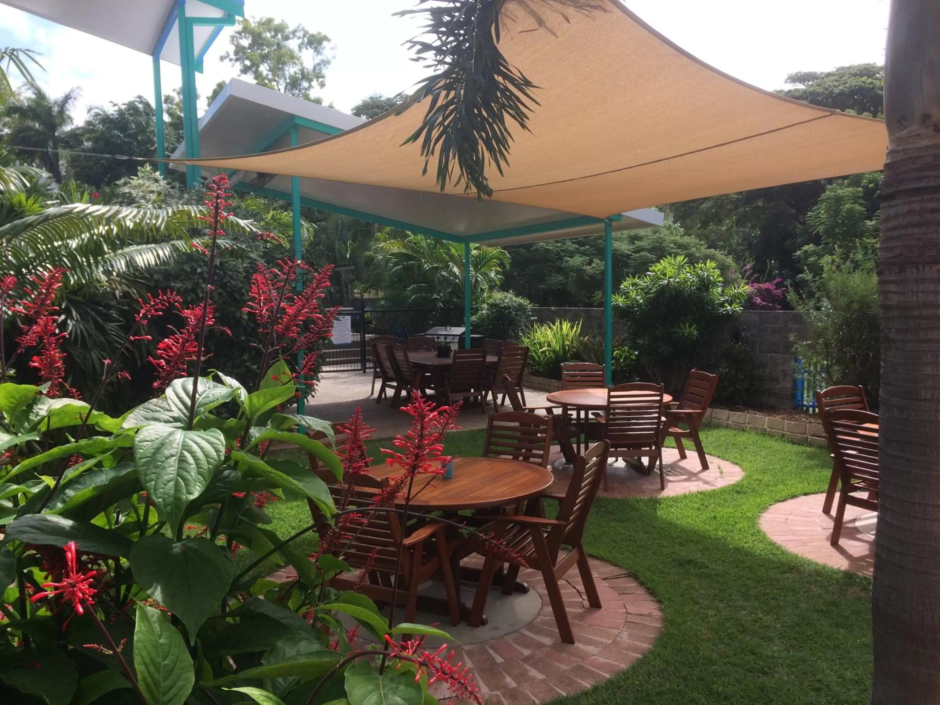 Area and facilities in Tropical Palms Resort & 4WD Hire