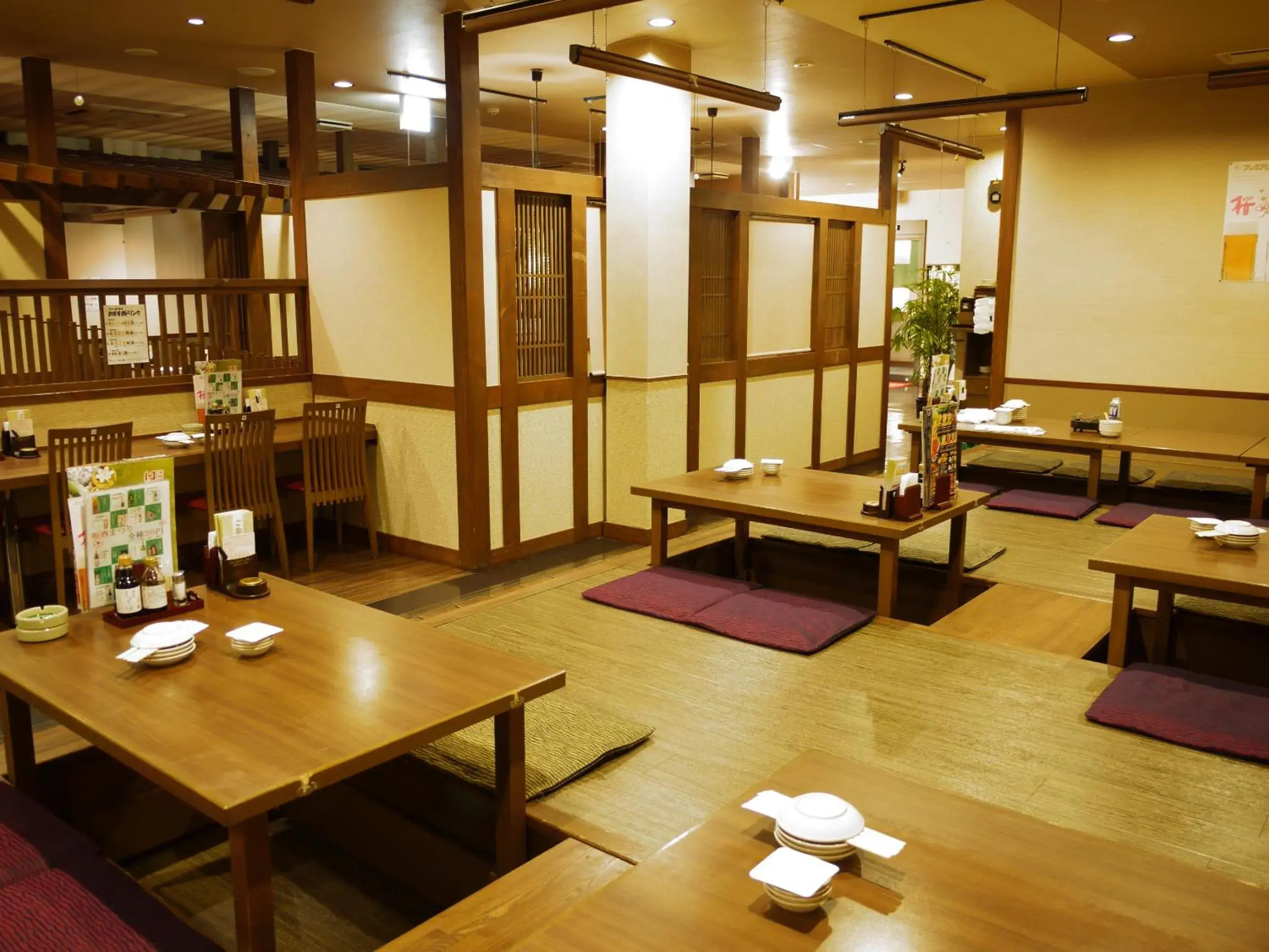 Restaurant/Places to Eat in Hotel Route Inn Hamanako