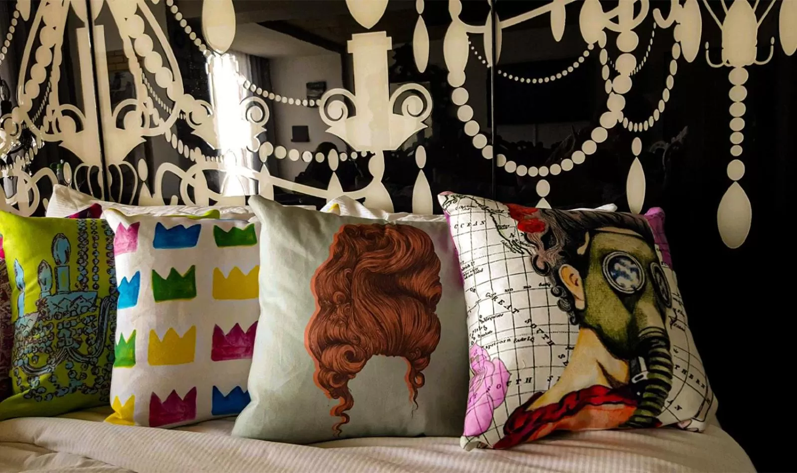 Bed in Lorenzo Hotel Dallas, Tapestry Collection by Hilton