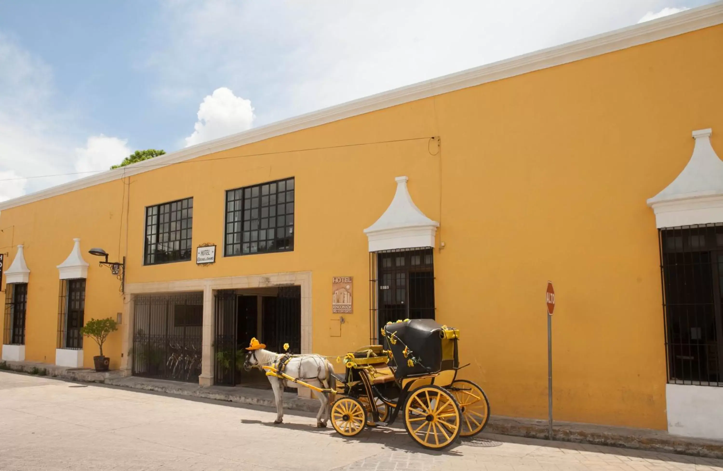 Facade/entrance in Hotel Rinconada del Convento