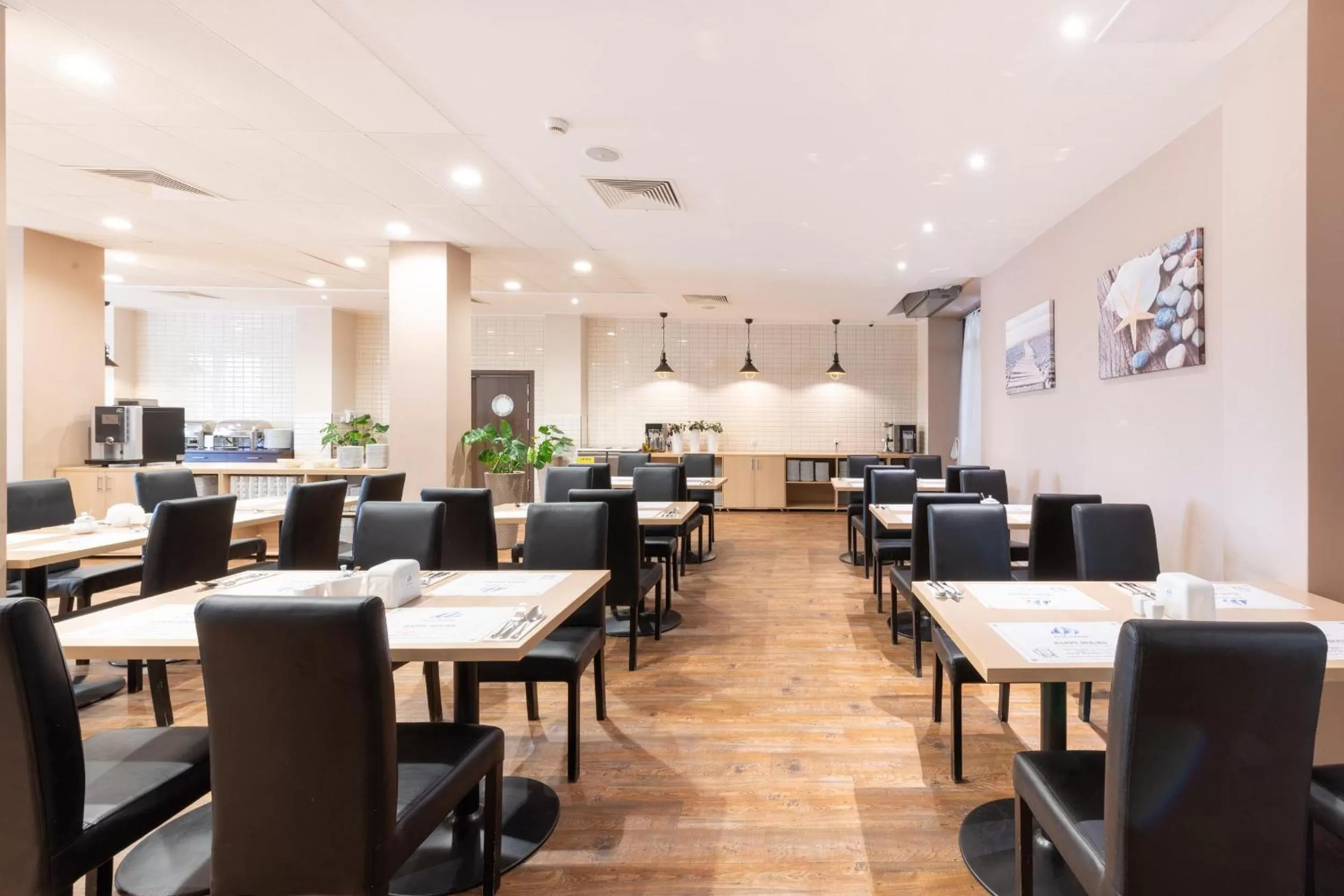 Restaurant/places to eat in Blue Marine Mielno