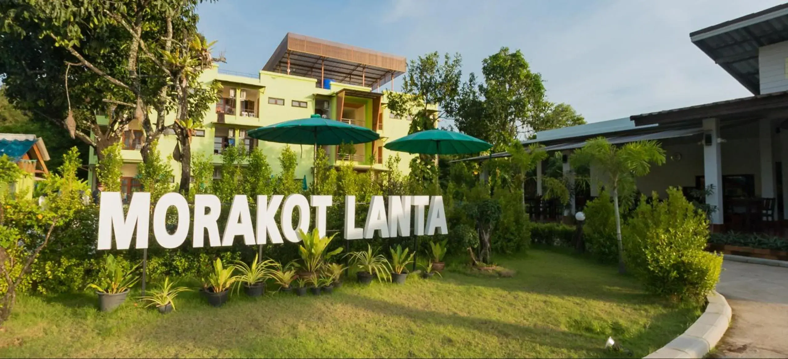 Property Building in Morakot Lanta Resort