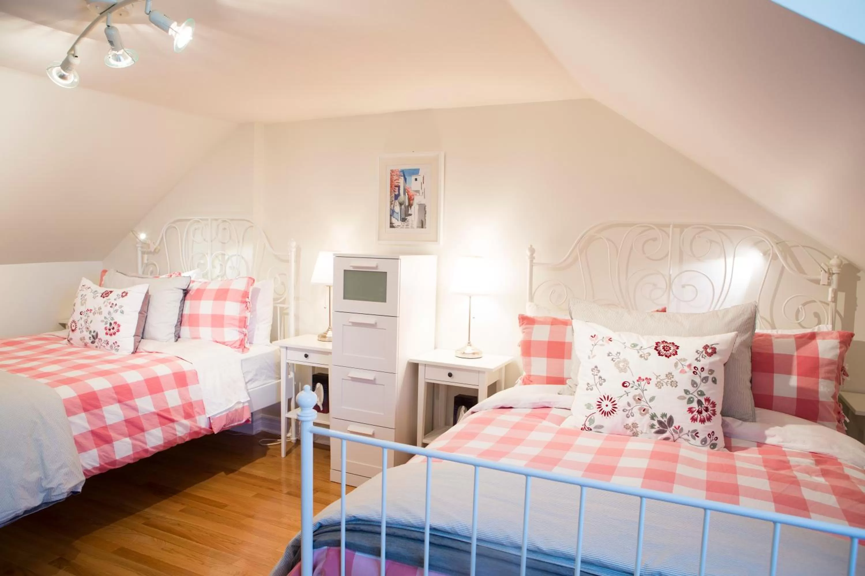 Bed in Auberge Tom B&B