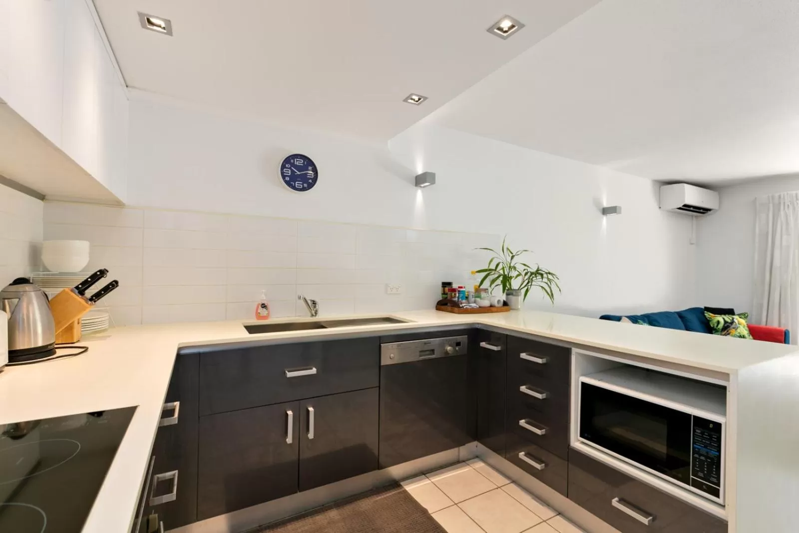 kitchen in Reef Gateway Apartments