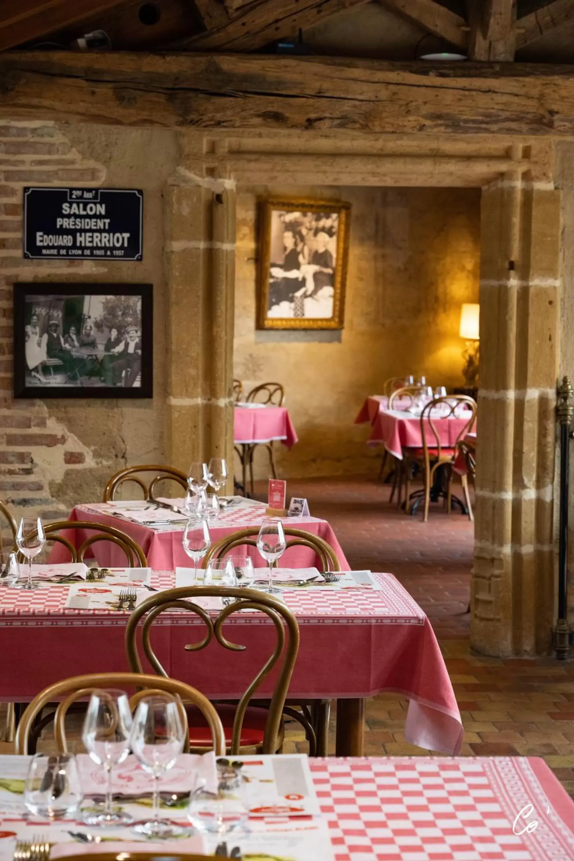 Restaurant/Places to Eat in Les Saules Parc & Spa - Les Collectionneurs