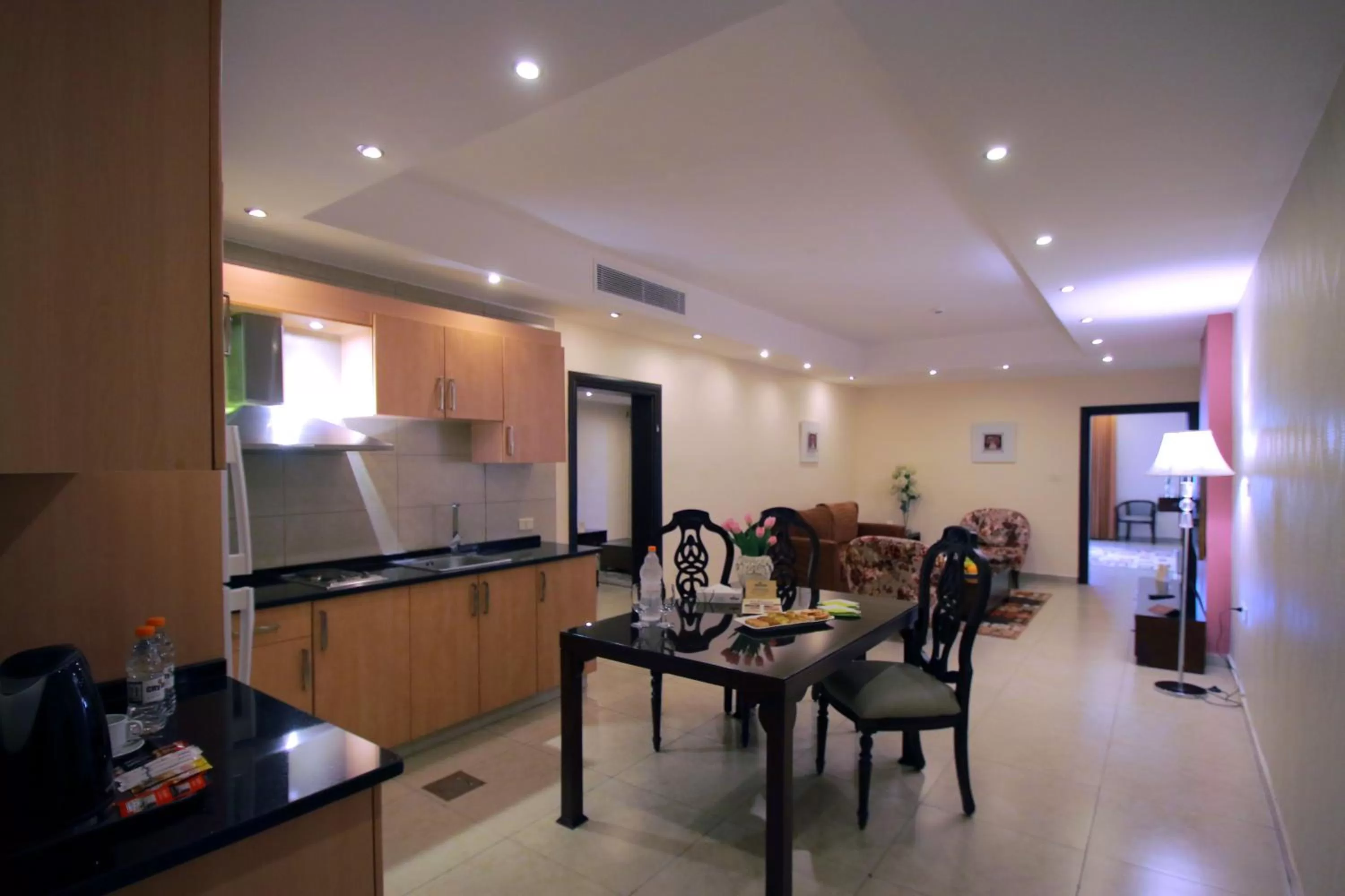 City Rose Hotel Suites