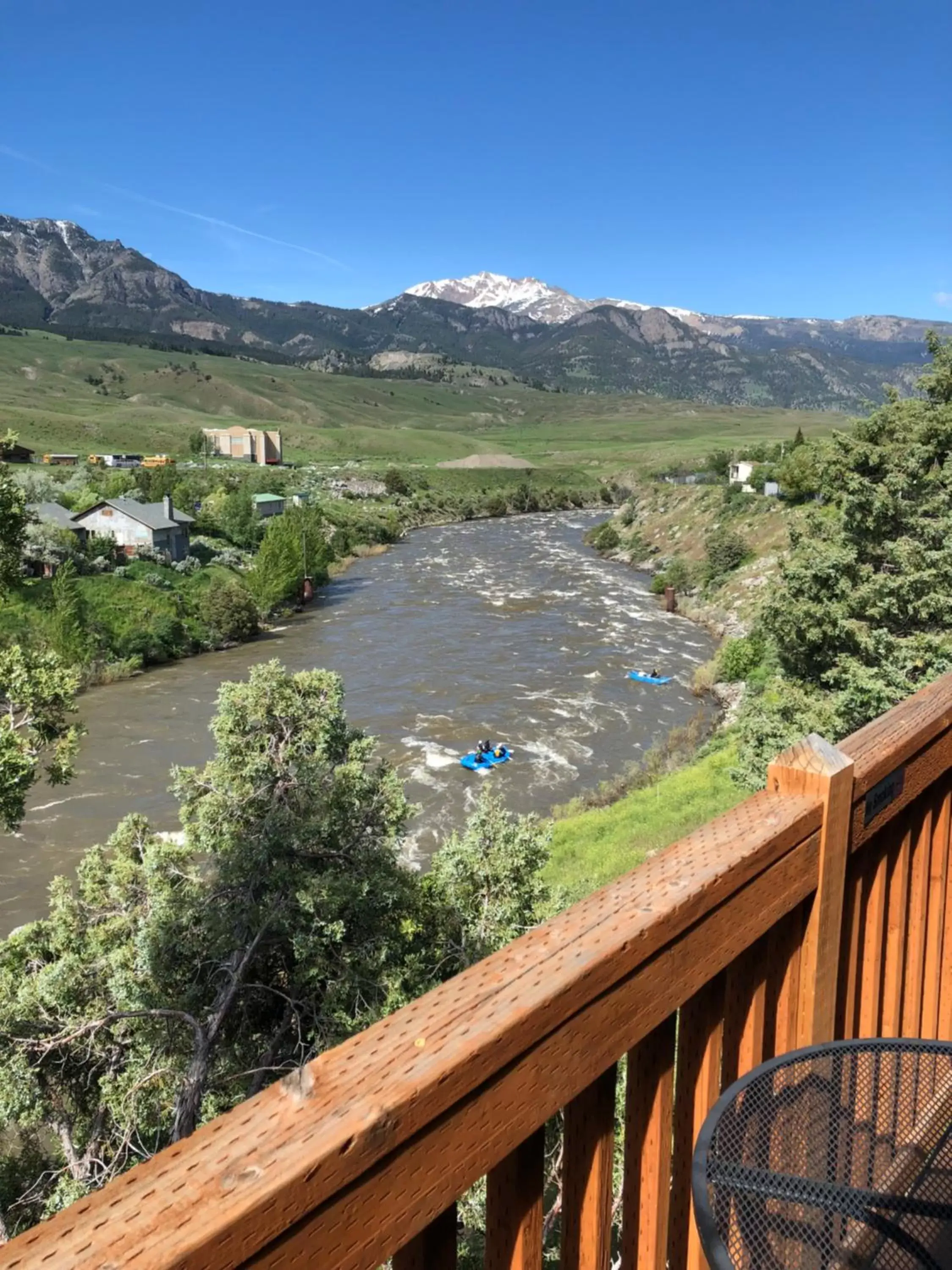 Mountain View in Yellowstone Riverside Cottages