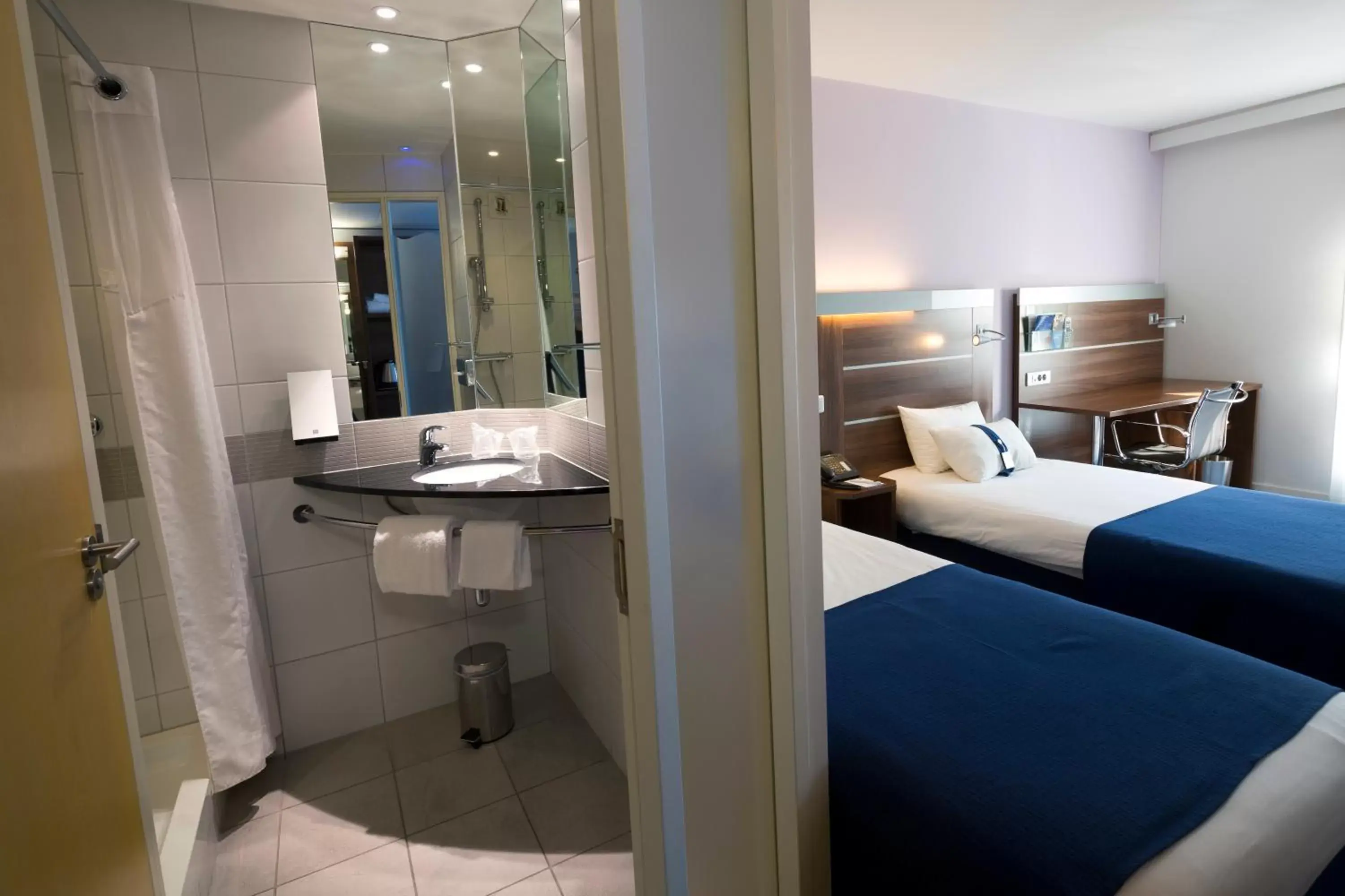 Bathroom in Holiday Inn Express Marseille Saint Charles, an IHG Hotel