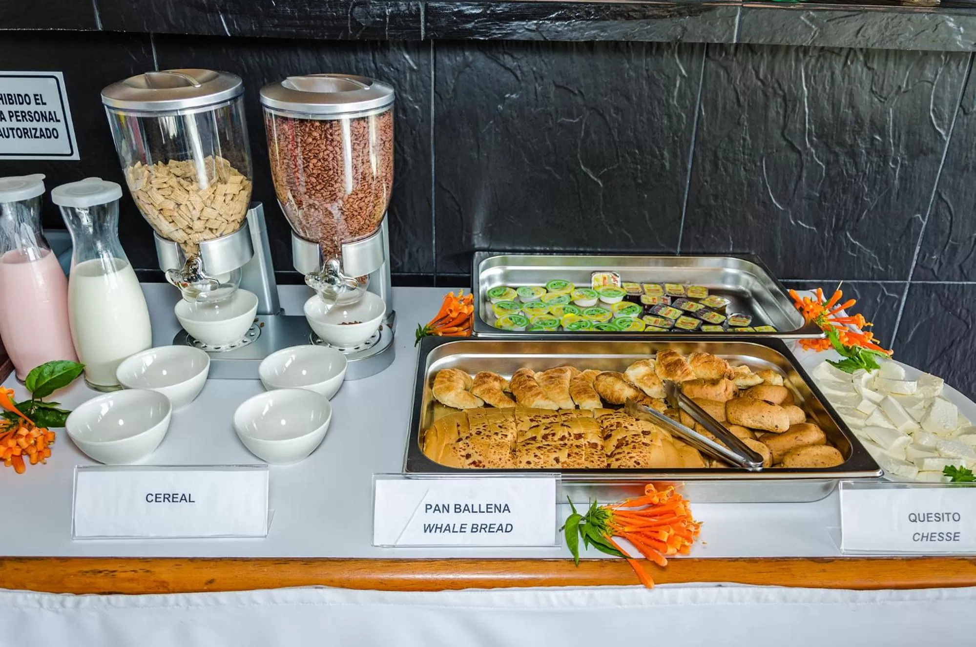 Breakfast in Hotel Santa Maria de las Aguas Peñol