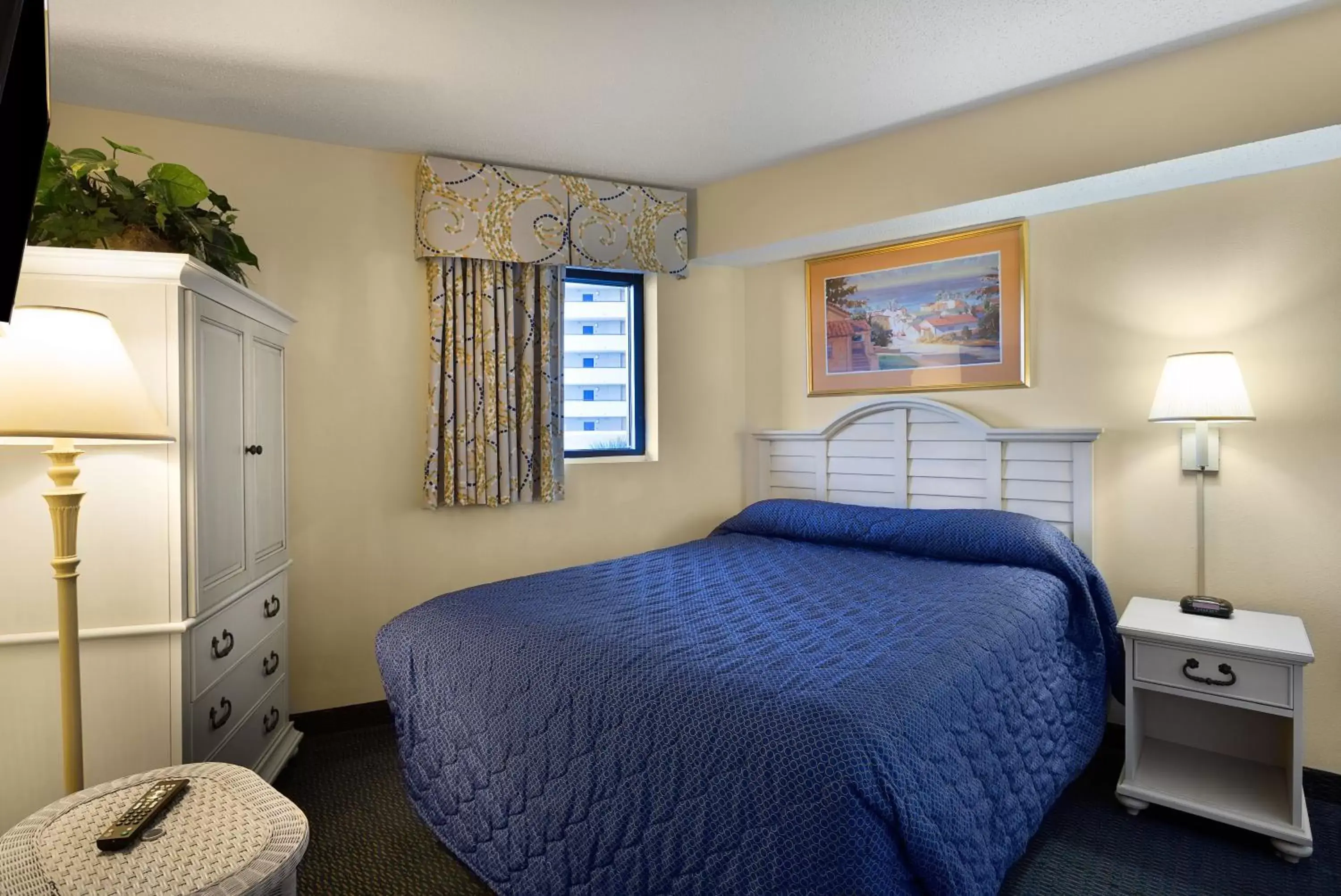 Bedroom, Bed in Ocean Reef Resort