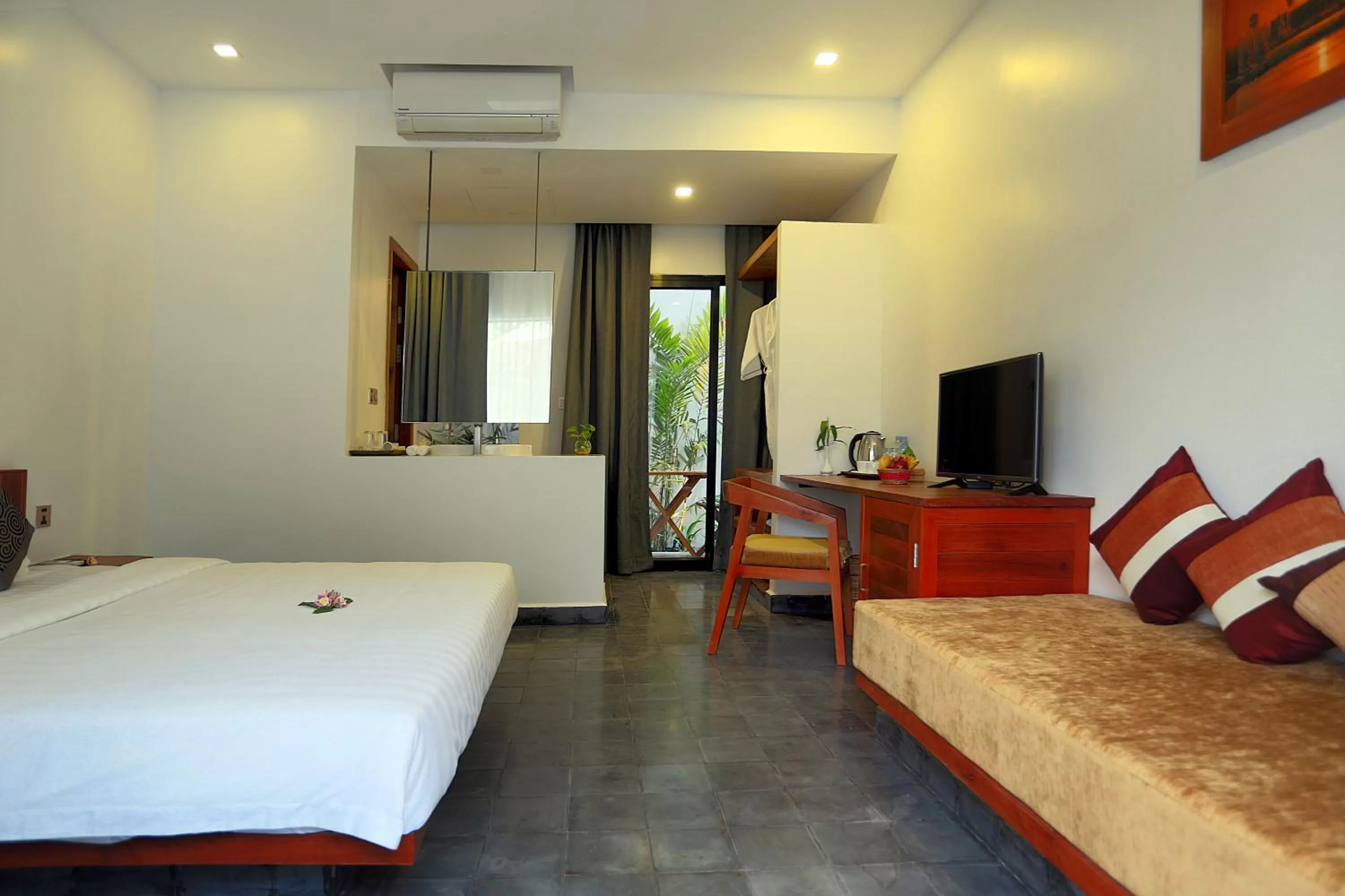 Bedroom, Bed in Sam So Boutique Villa