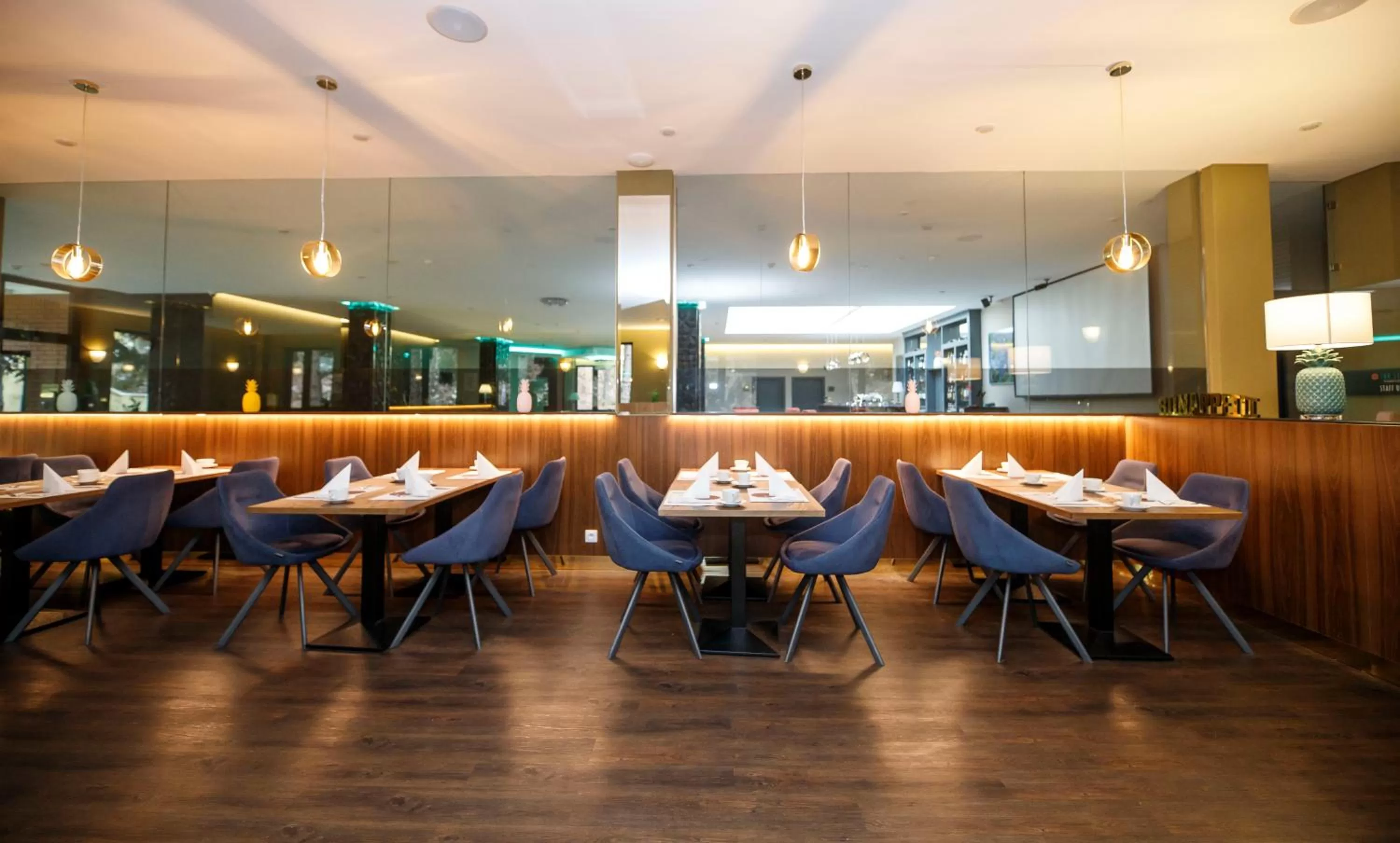 Restaurant/places to eat in Parkhotel Carlsbad Inn