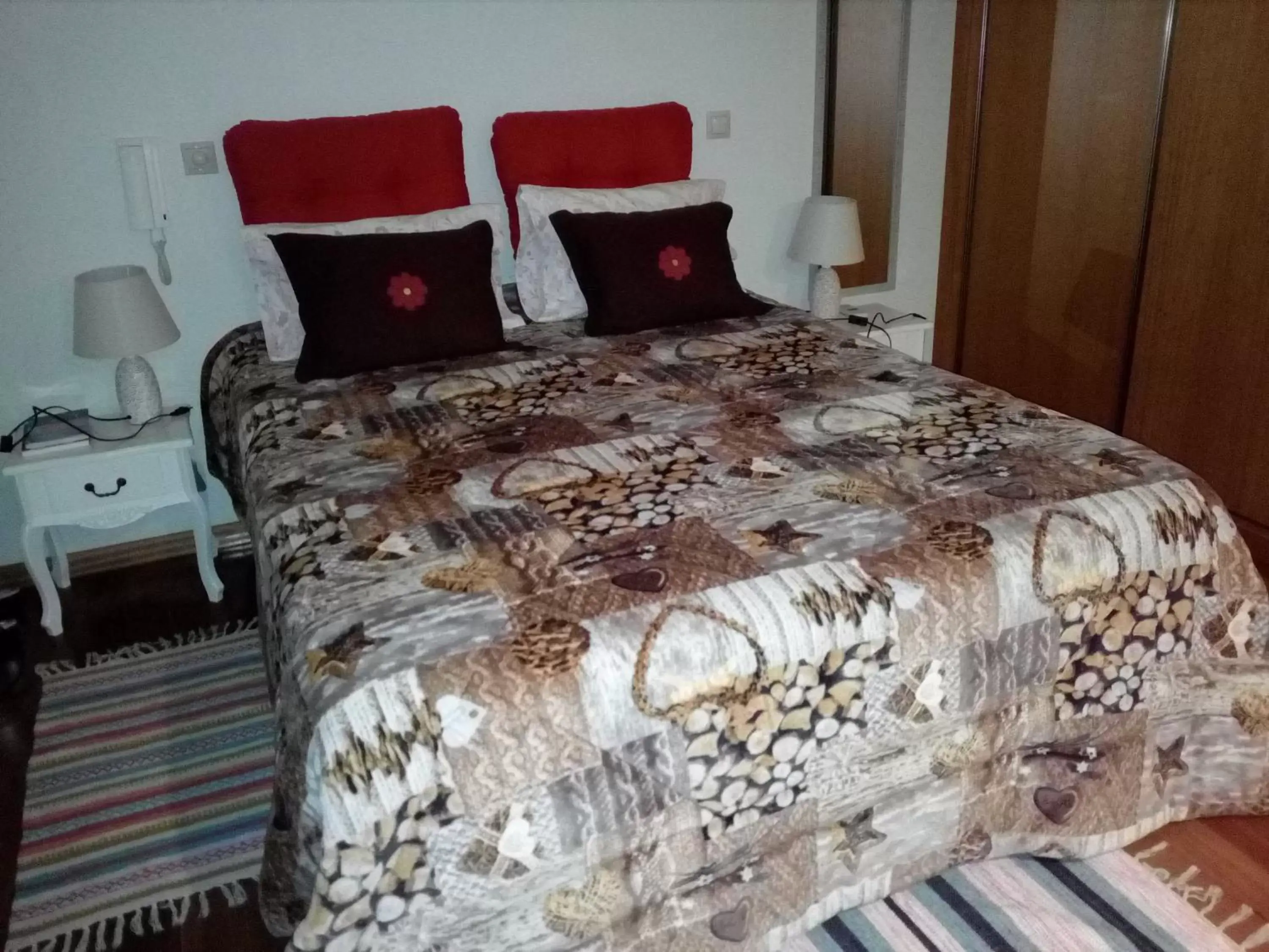 Bedroom, Bed in VianasHome