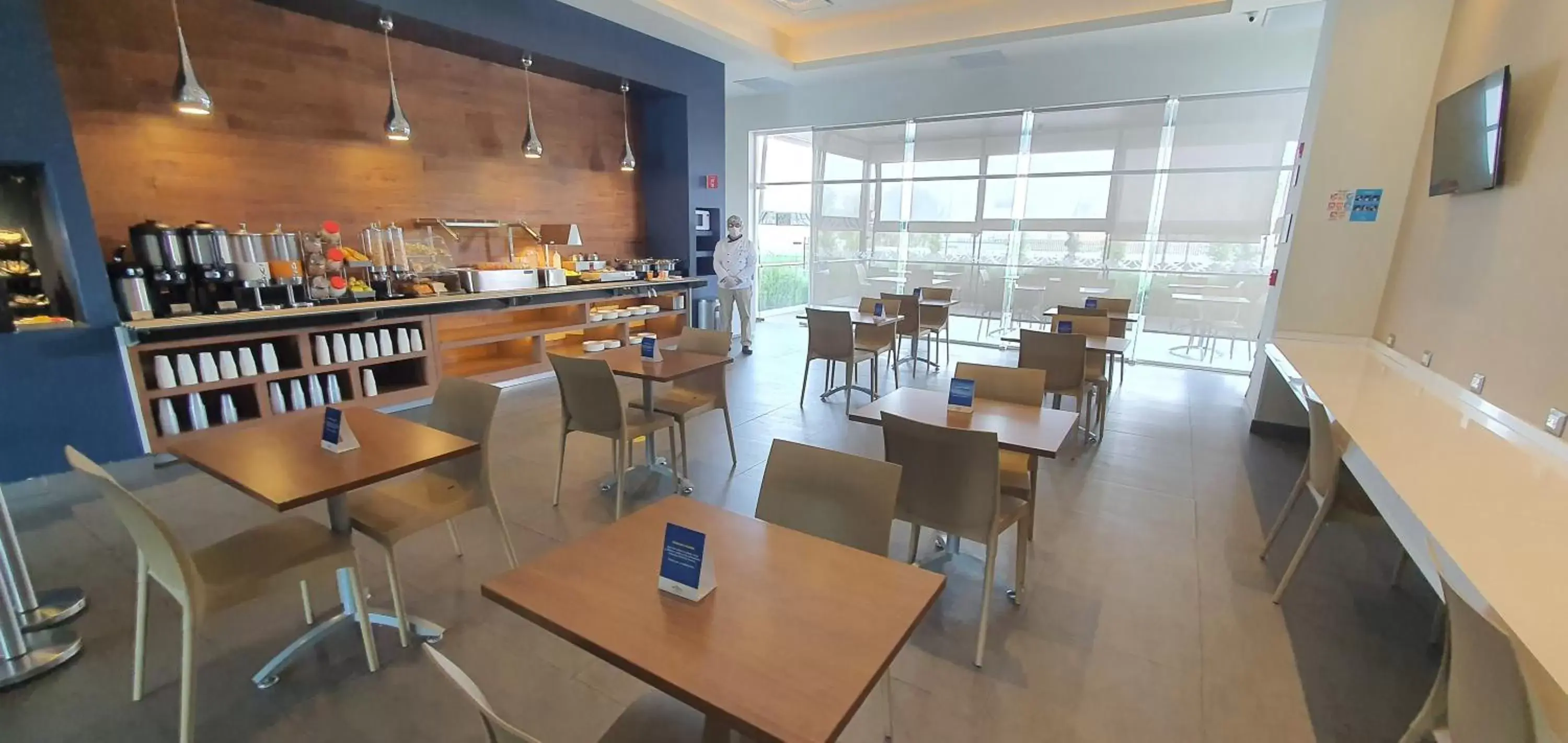 Breakfast, Restaurant/Places to Eat in Microtel Inn & Suites by Wyndham San Luis Potosi