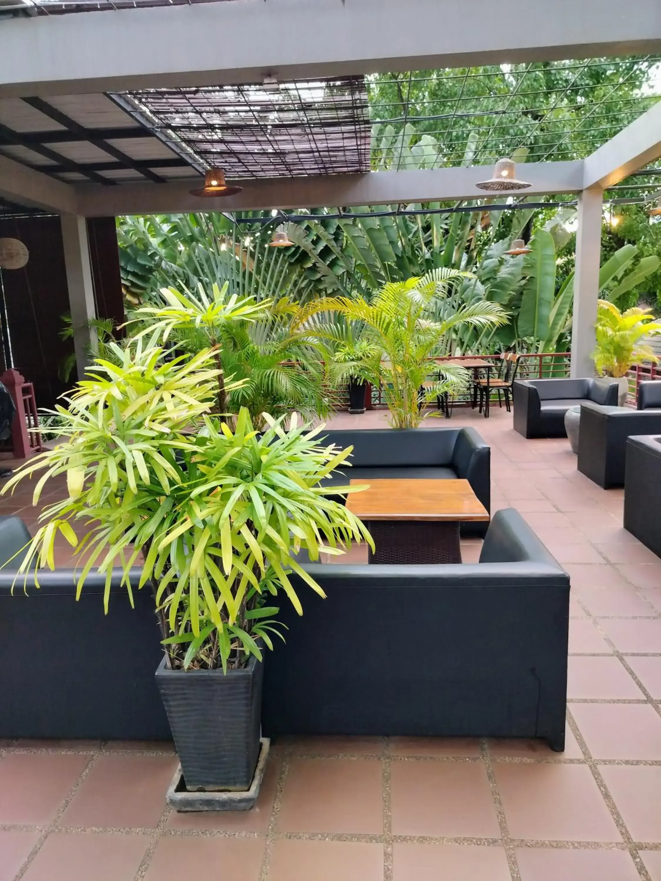 Lounge or bar in La Rivière d' Angkor Resort