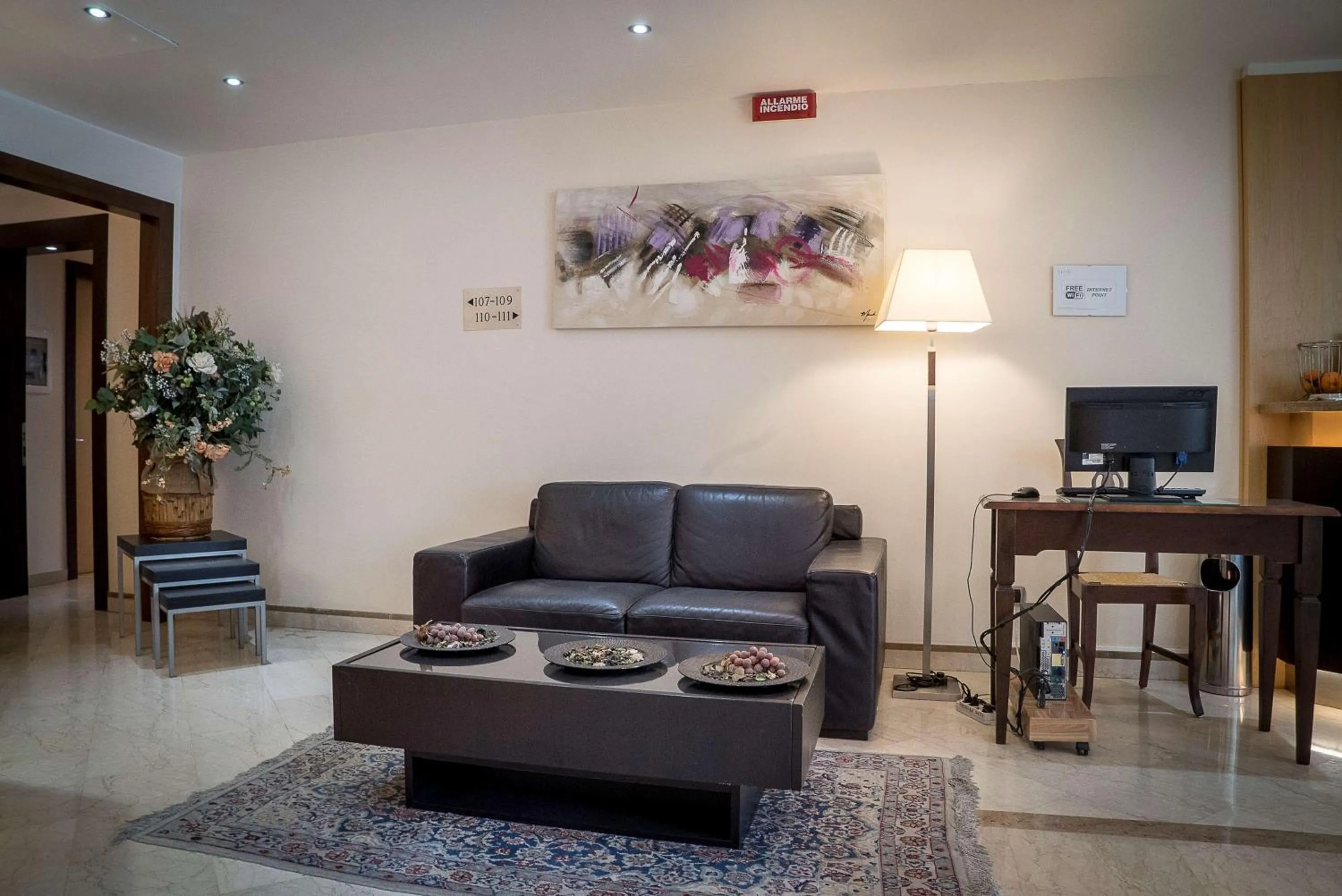 Photo of the whole room in Suites & Residence Hotel