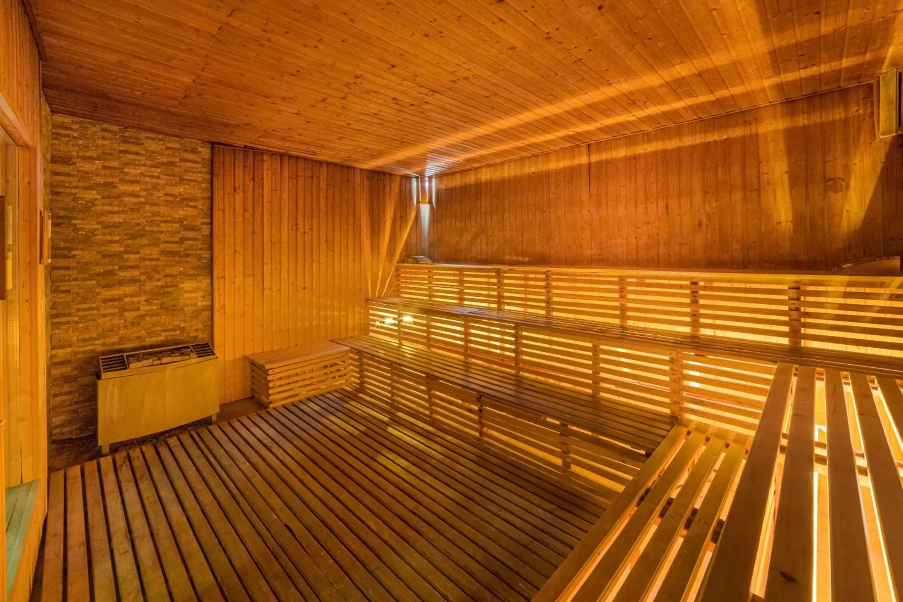 Sauna in Justiniano Deluxe Resort