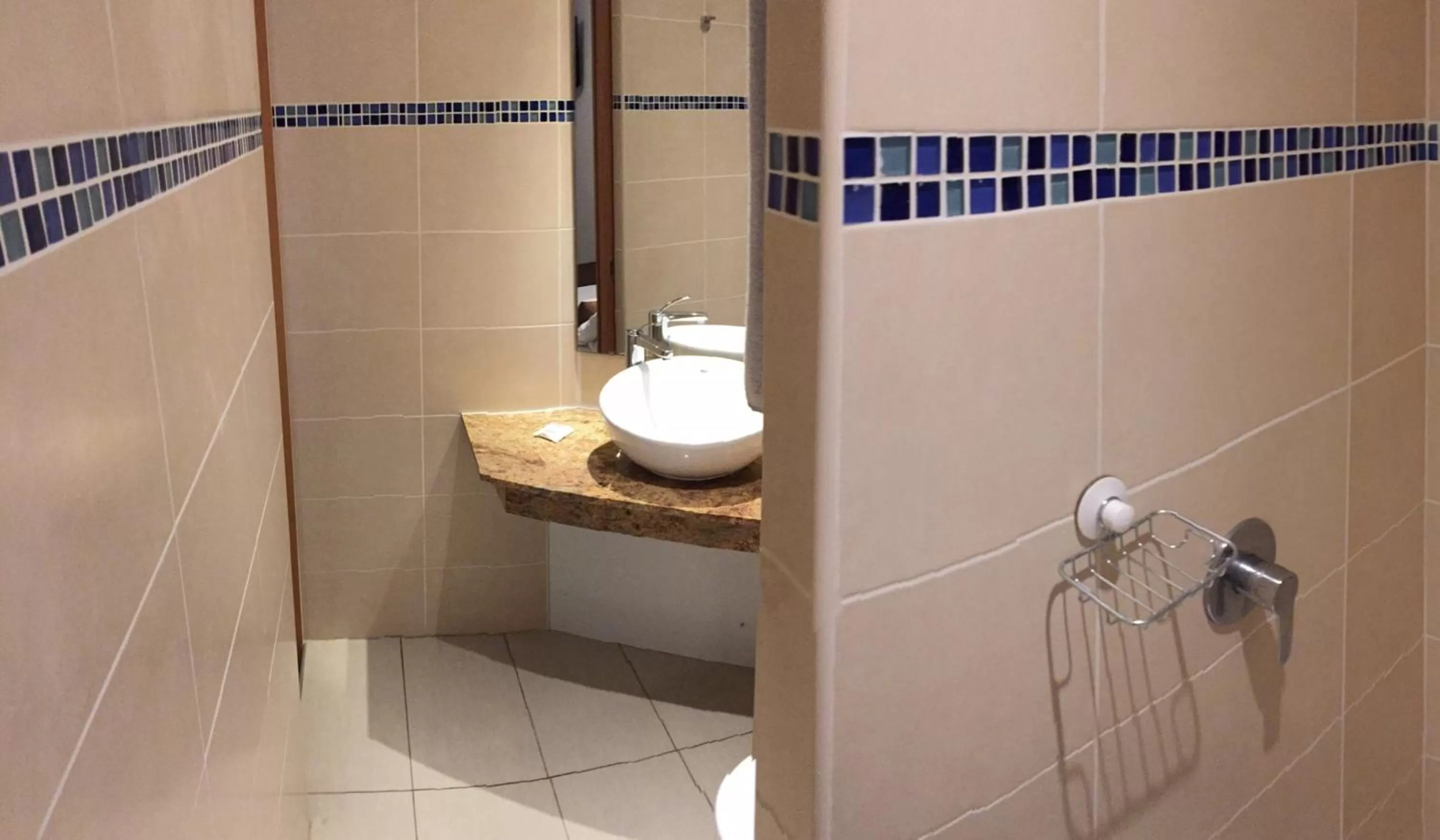 Bathroom in Karaibes Hotel