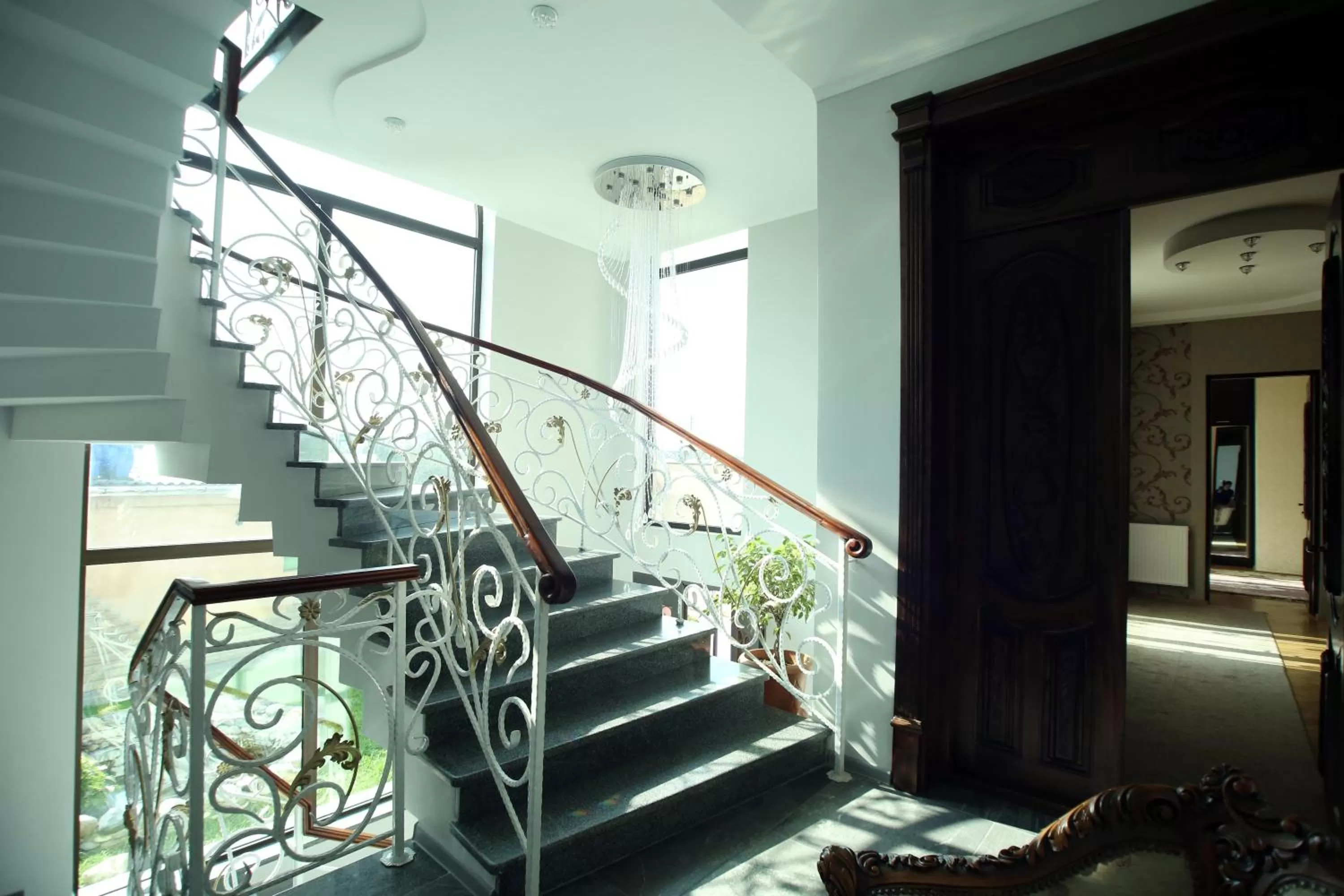 Day in Hotel Harmony