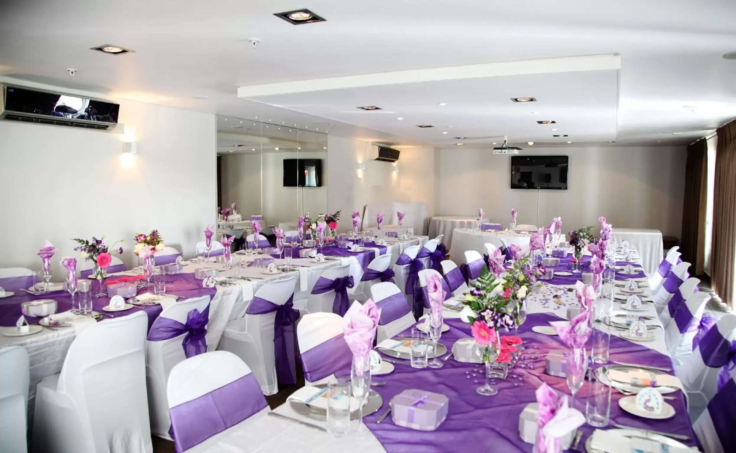 Banquet/Function facilities, Banquet Facilities in First Group The Palace All-Suite