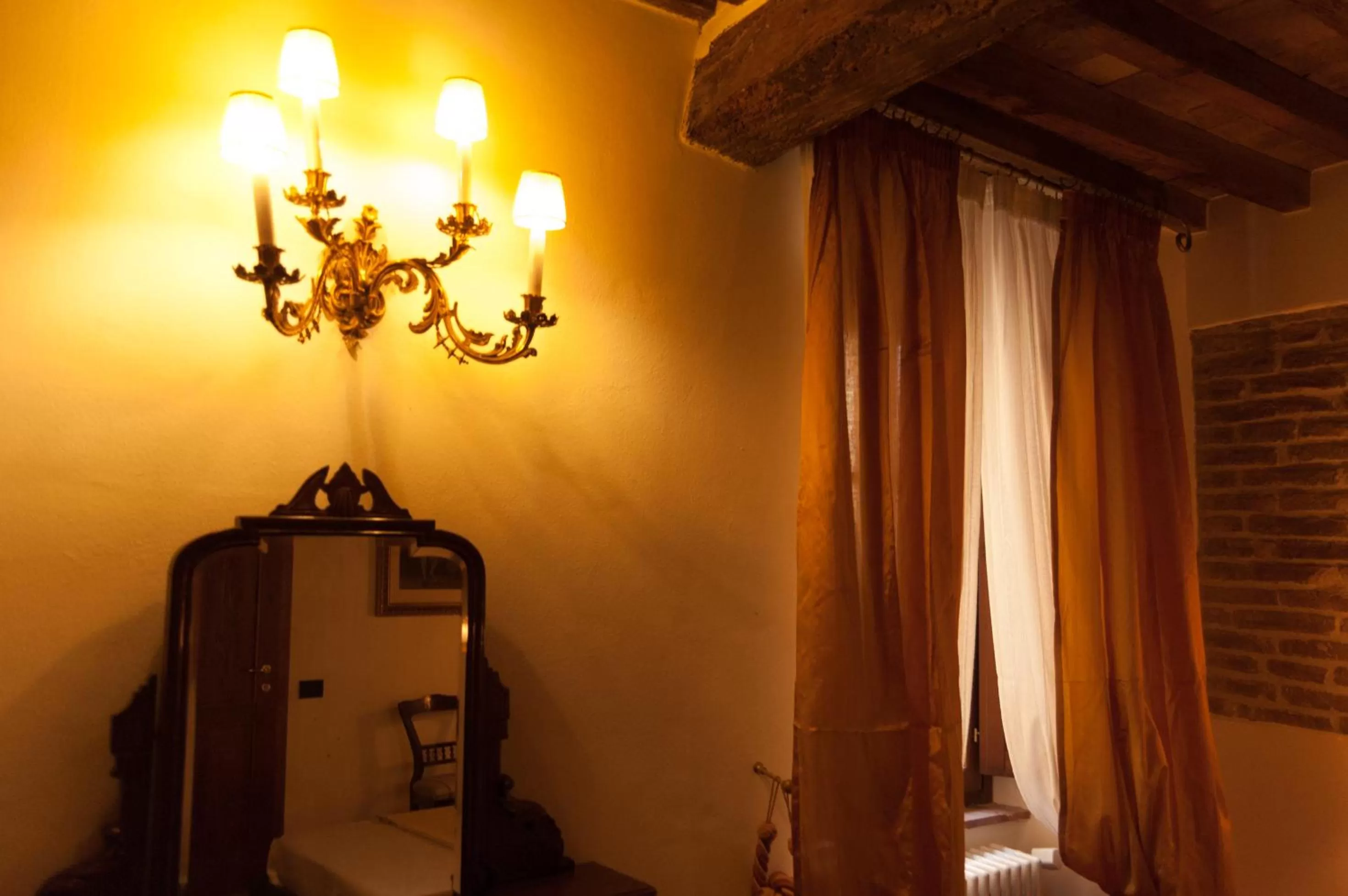 Bedroom in Palazzo Benucci