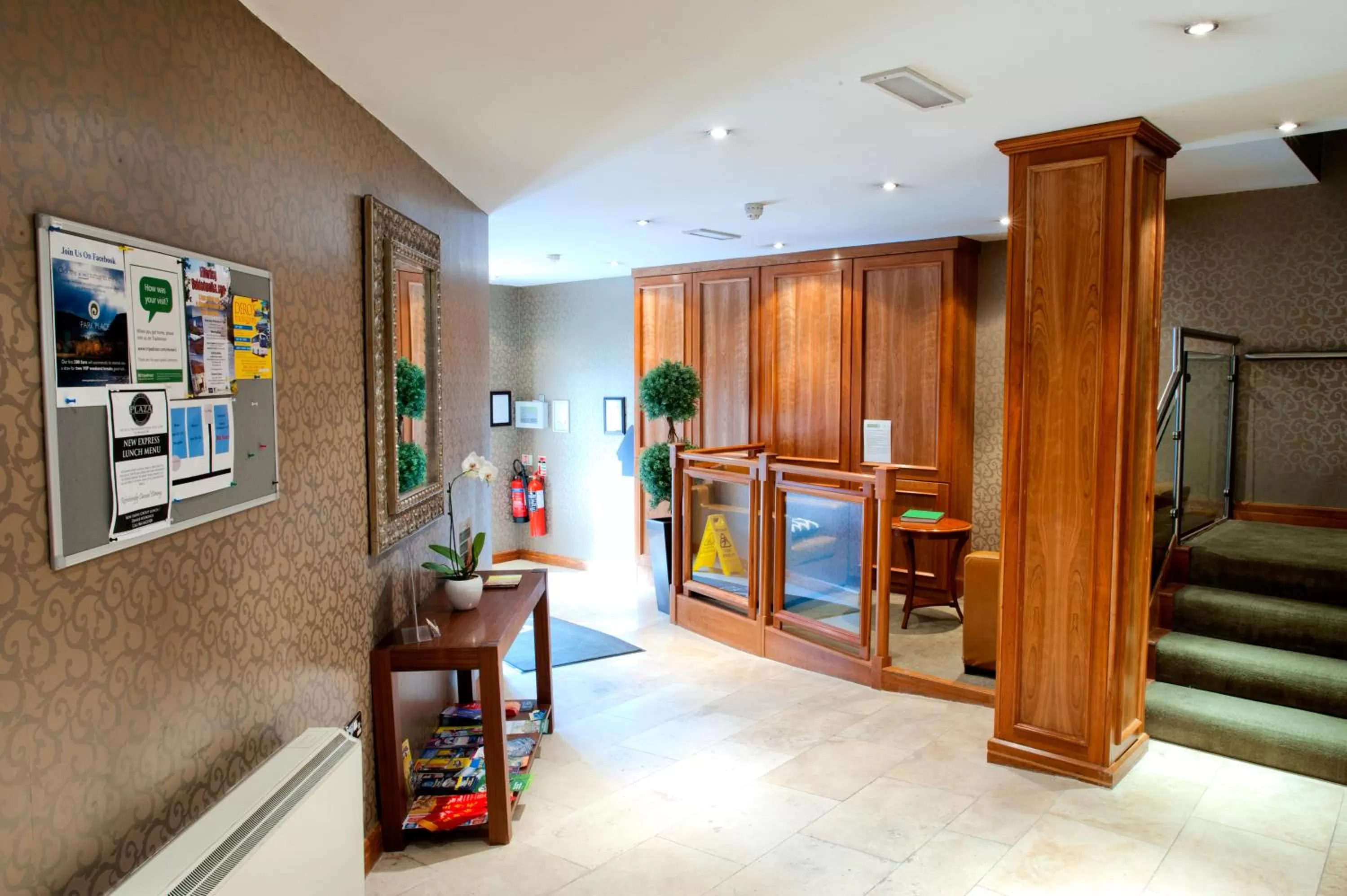Lobby or reception in Park Place Apartments