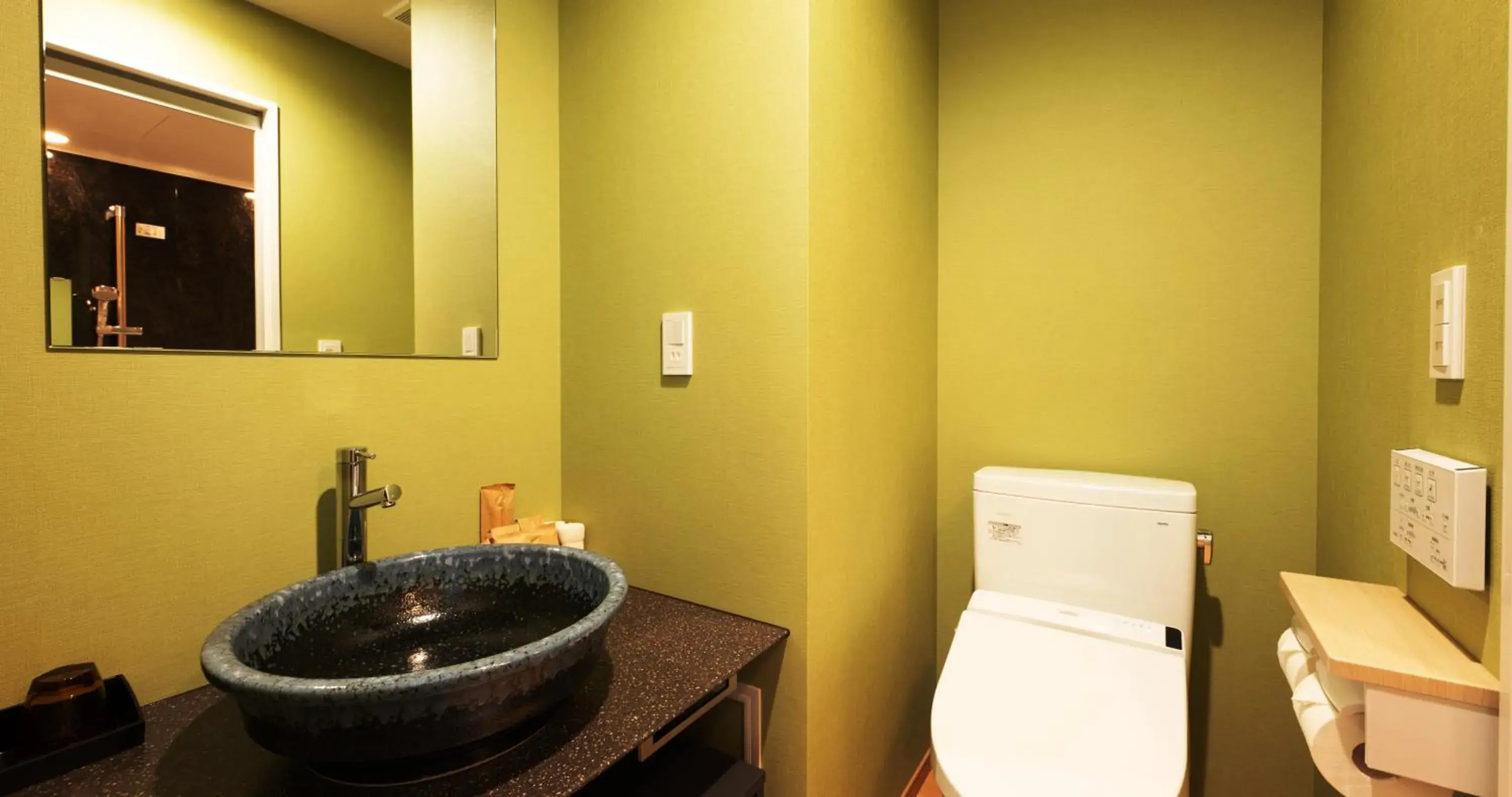 Standard Twin Room - Non-Smoking in HOTEL SANSUI NAHA Ryukyu Onsen Naminoue-No-Yu Standard Twin Room - Non-Smoking in HOTEL SANSUI NAHA Ryukyu Onsen Naminoue-No-Yu