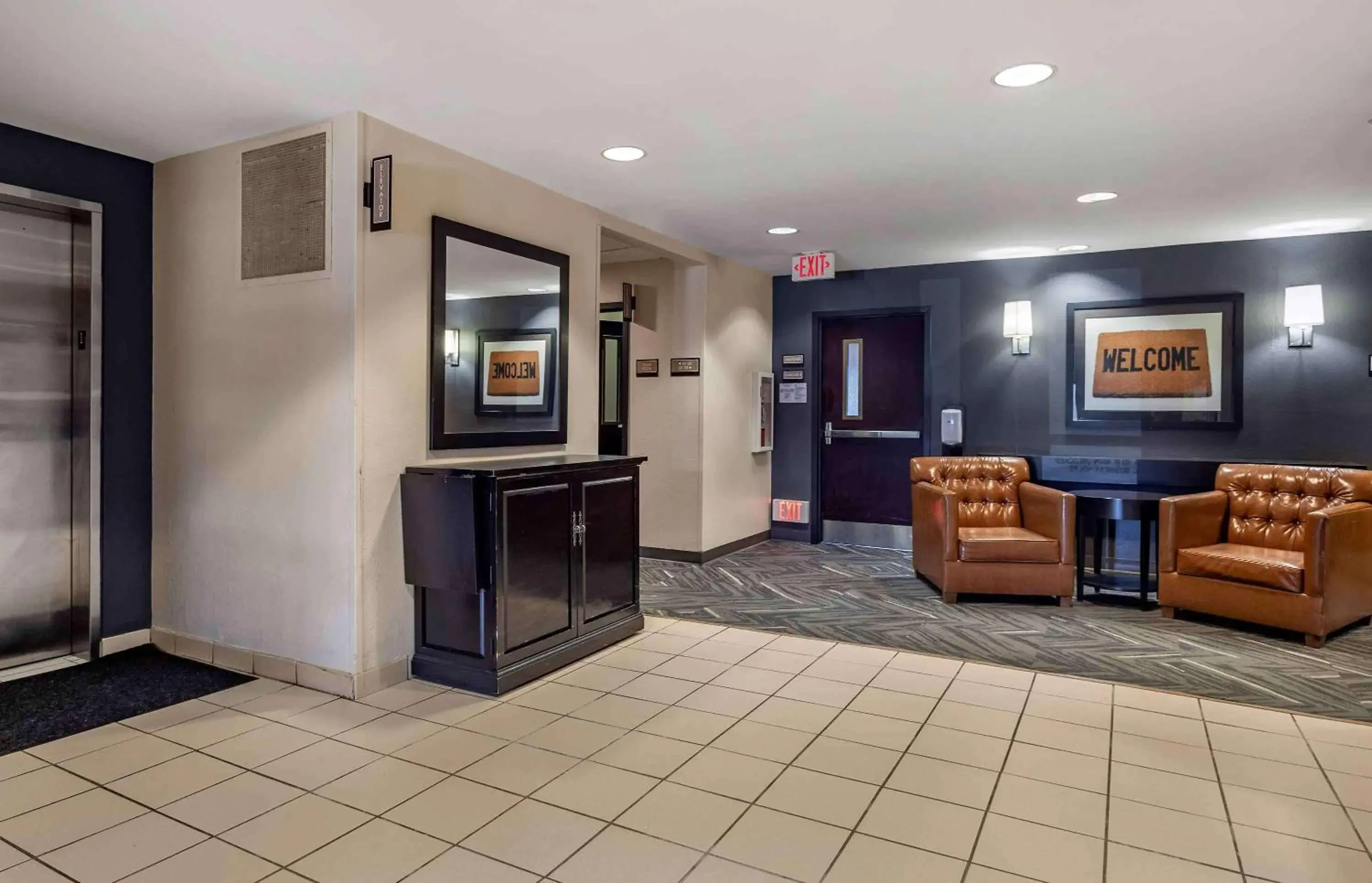 Lobby or reception, TV/Entertainment Center in Extended Stay America Suites - Houston - Westchase - Richmond