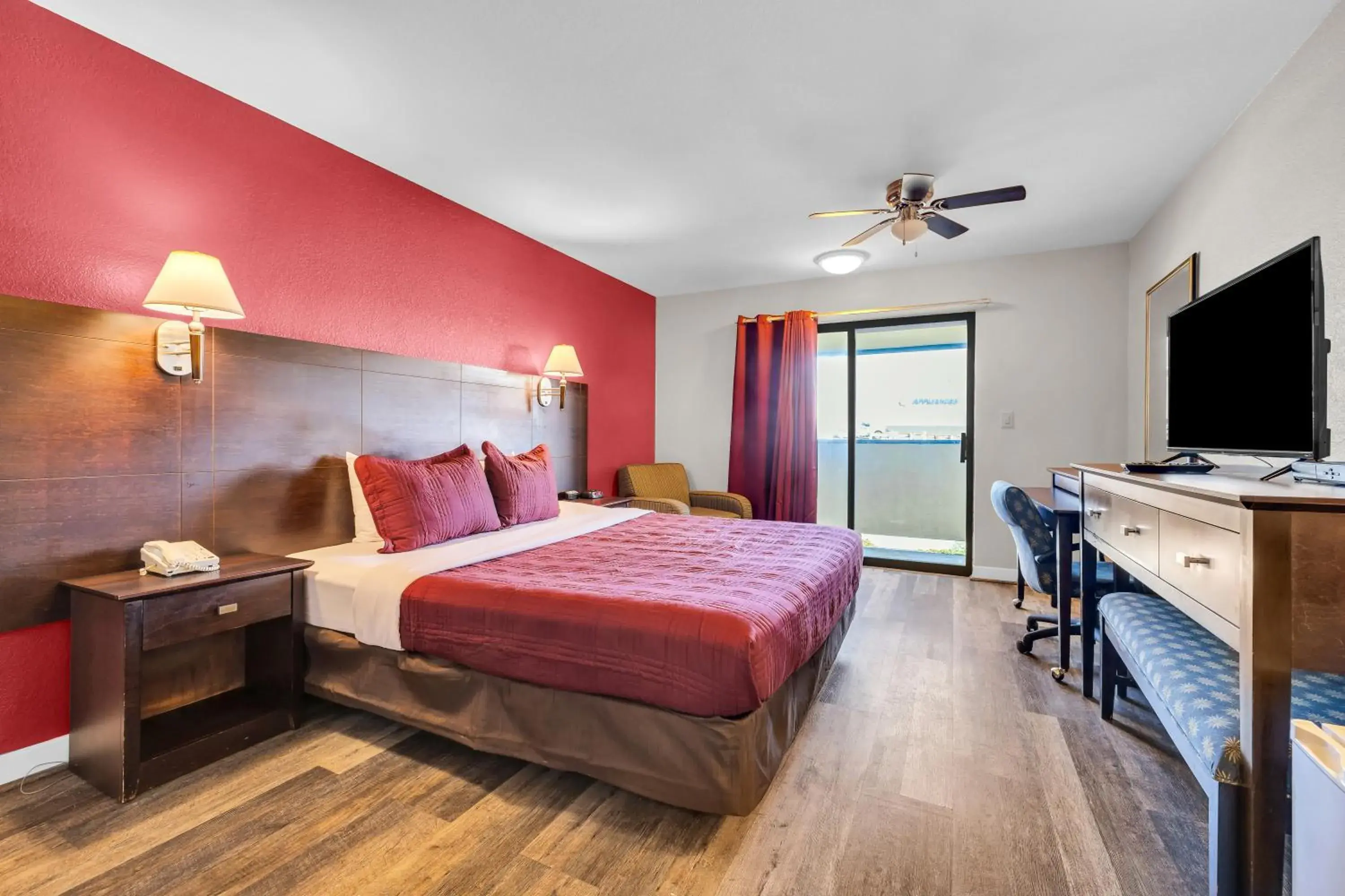 Bed in Bay Breeze Inn Bed in Bay Breeze Inn