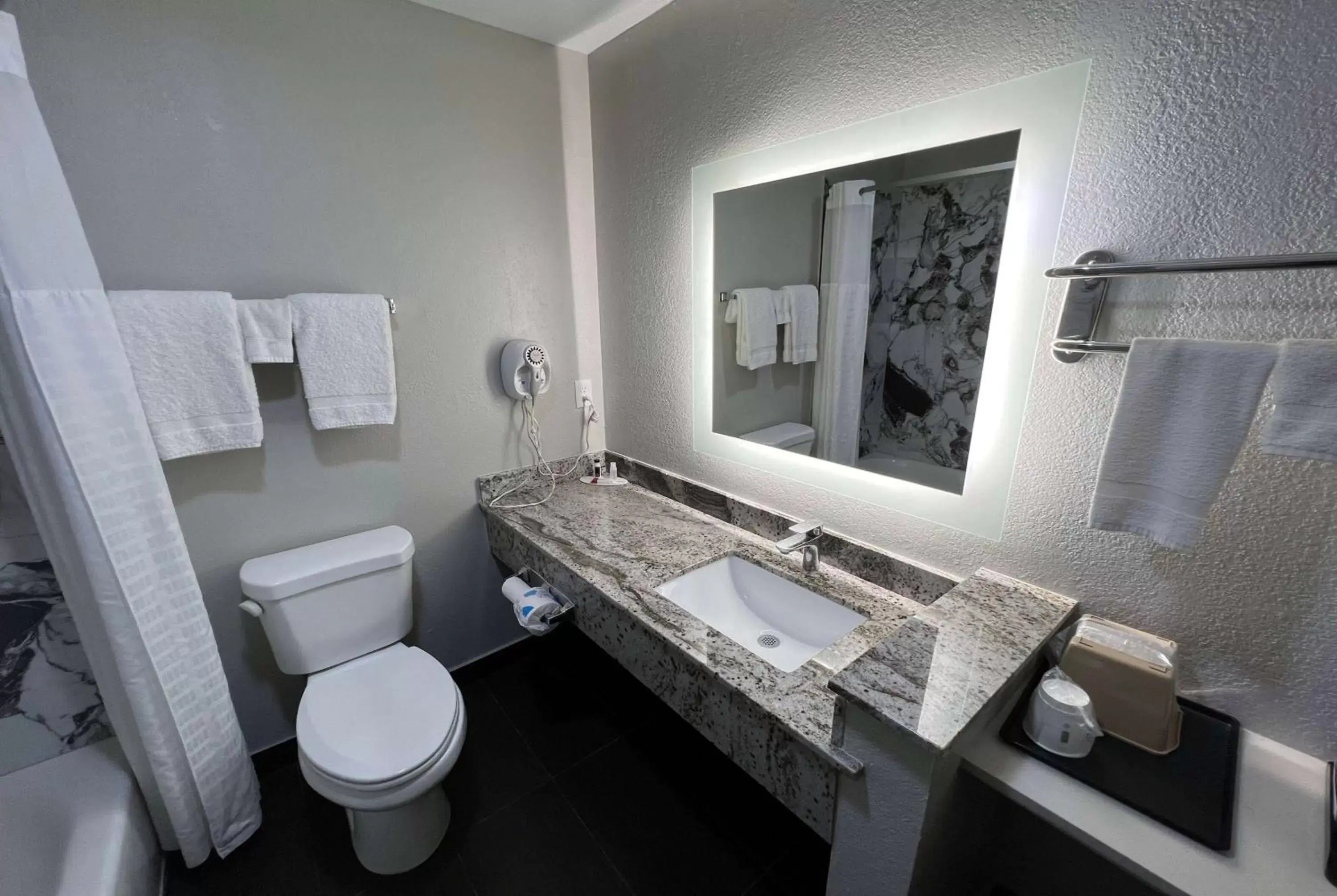 TV and multimedia, Bathroom in Super 8 by Wyndham Lake Charles/Sulphur