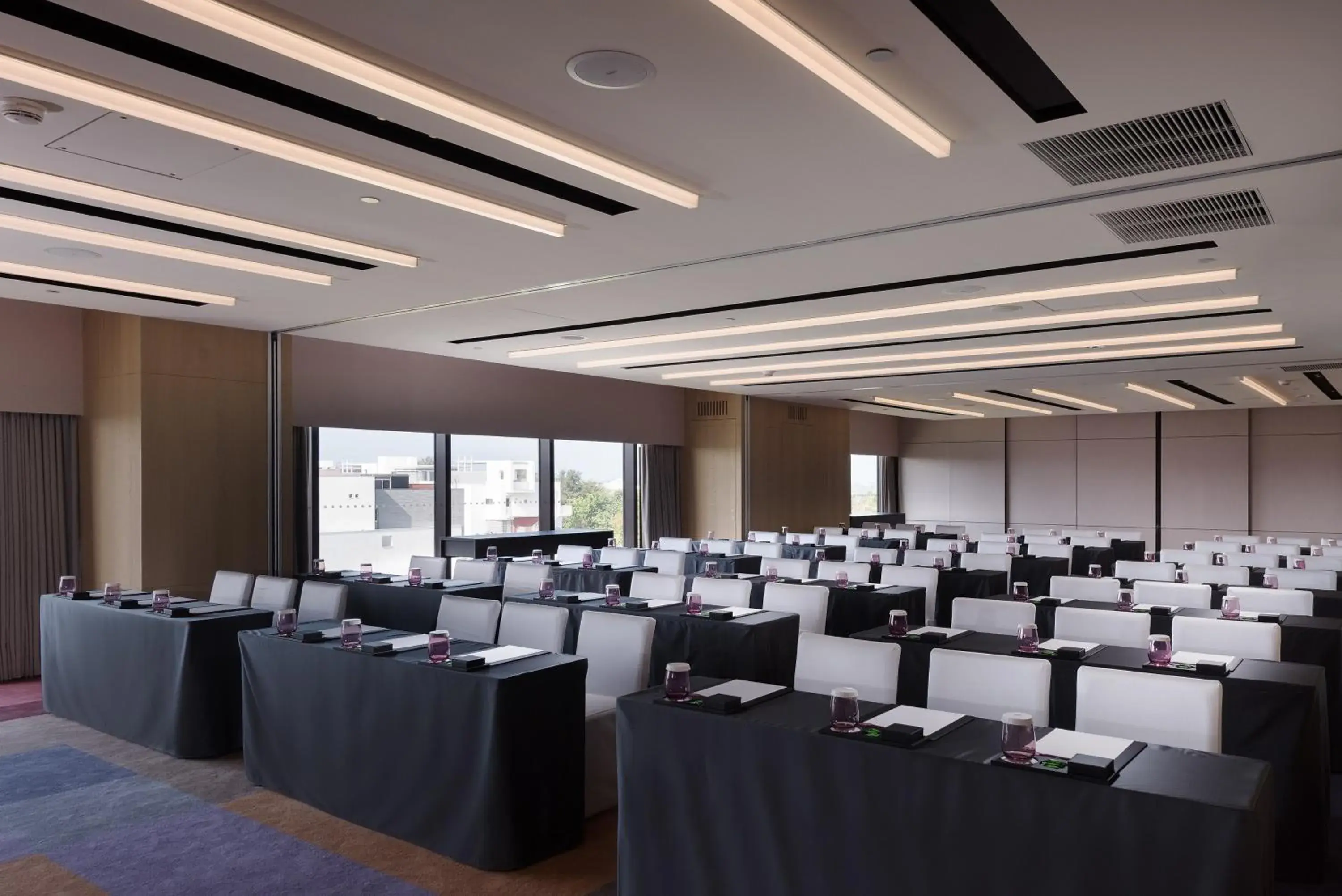 Meeting/conference room, Business Area/Conference Room in Crowne Plaza Tainan, an IHG Hotel