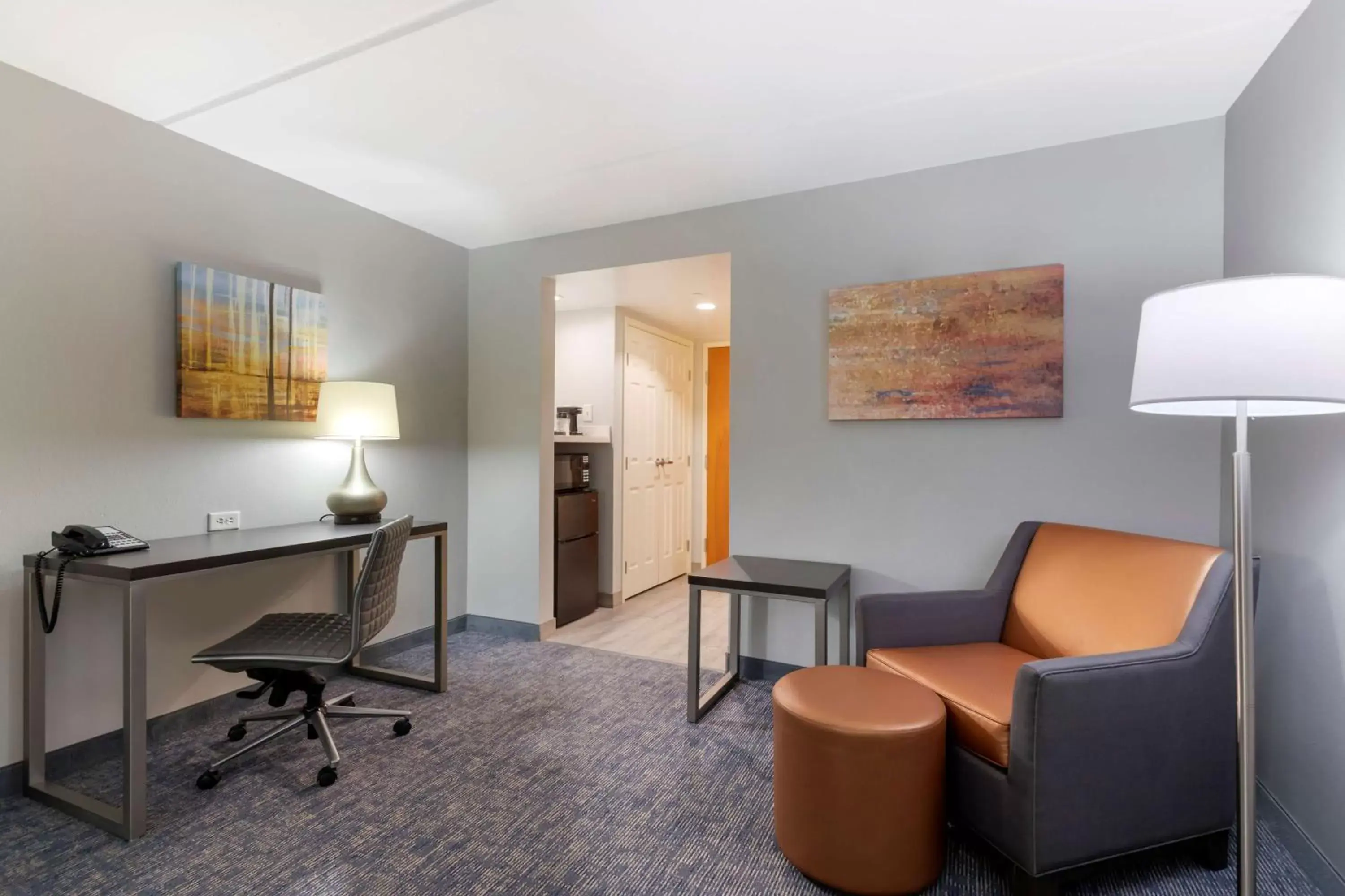 Bedroom, Seating Area in Best Western Plus McAllen Airport Hotel