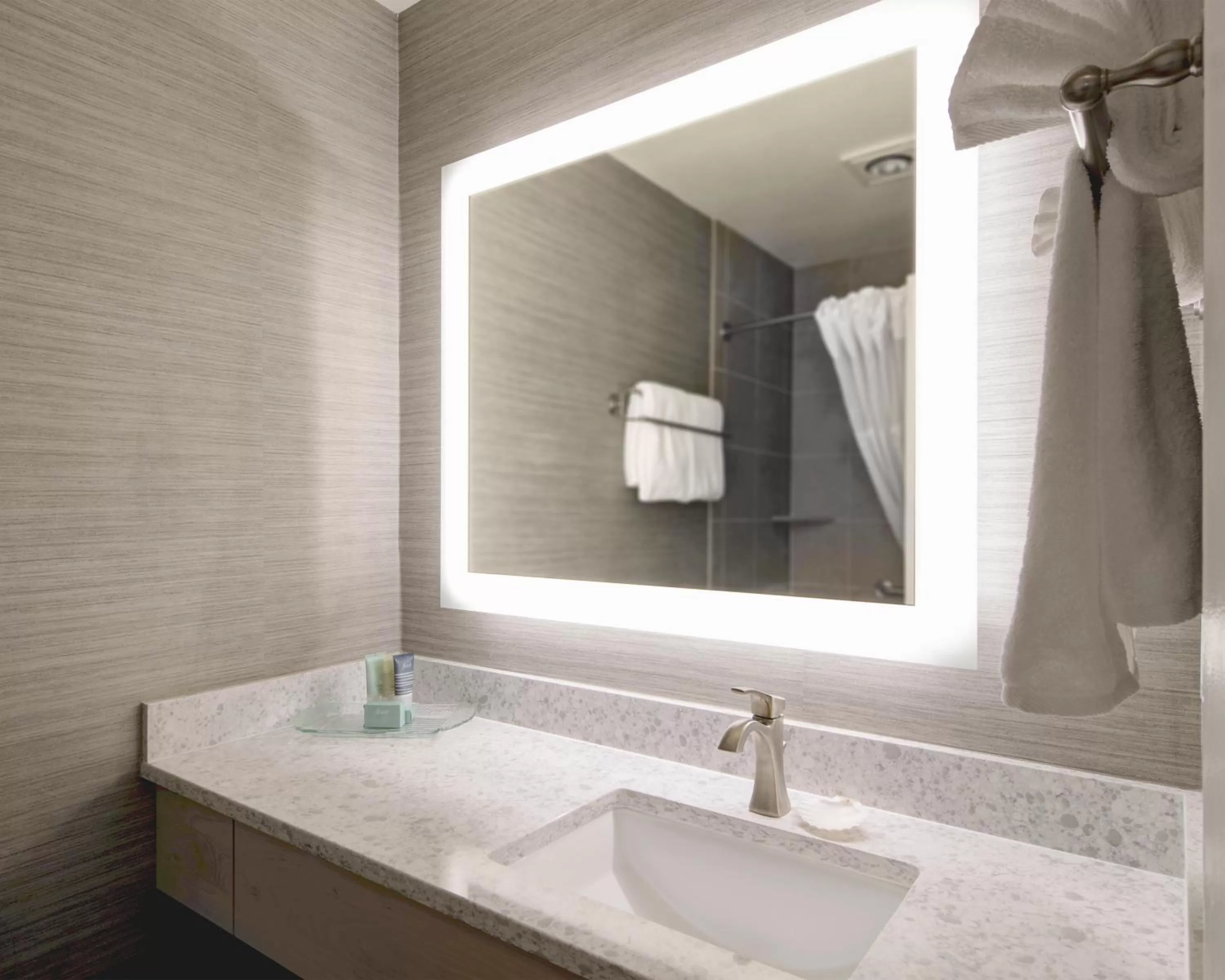 Hallmark Resort in Cannon Beach