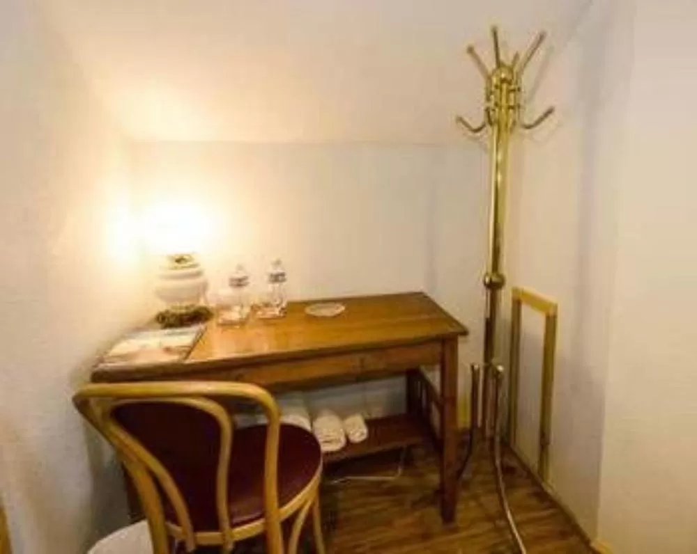 Bedroom, Dining Area in Trail City Bed & Breakfast