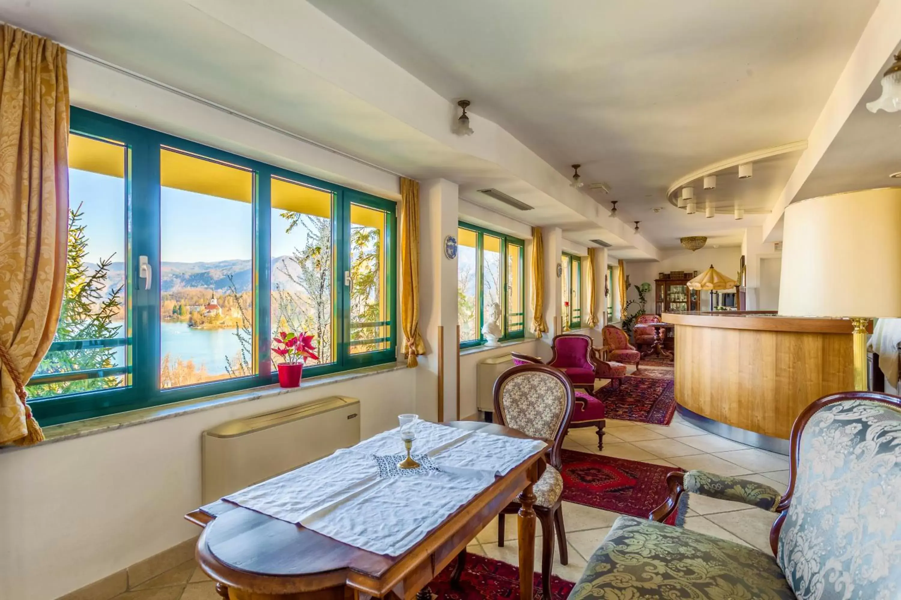 Lounge or bar in Hotel Triglav Lounge or bar in Hotel Triglav