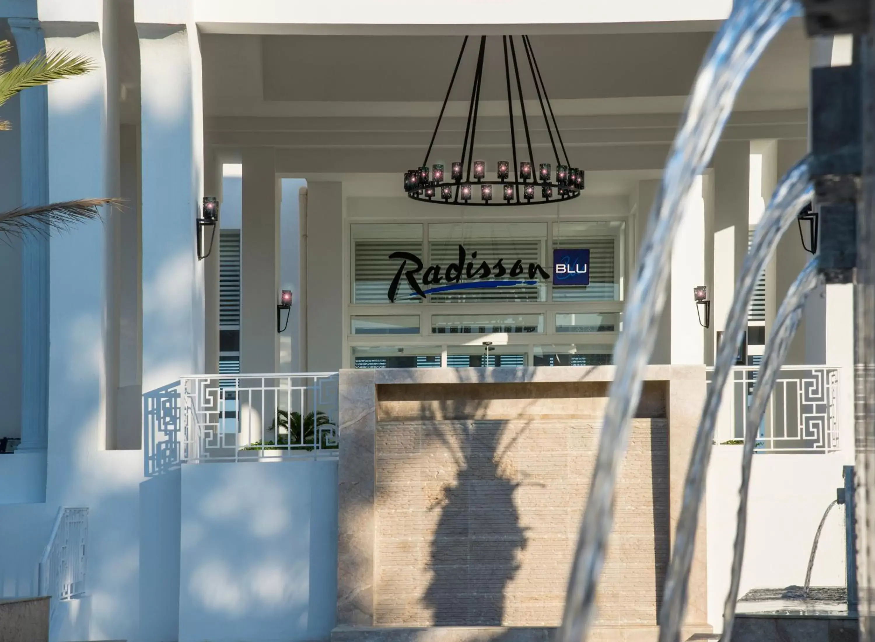 Facade/entrance in Radisson Blu Resort & Thalasso Hammamet