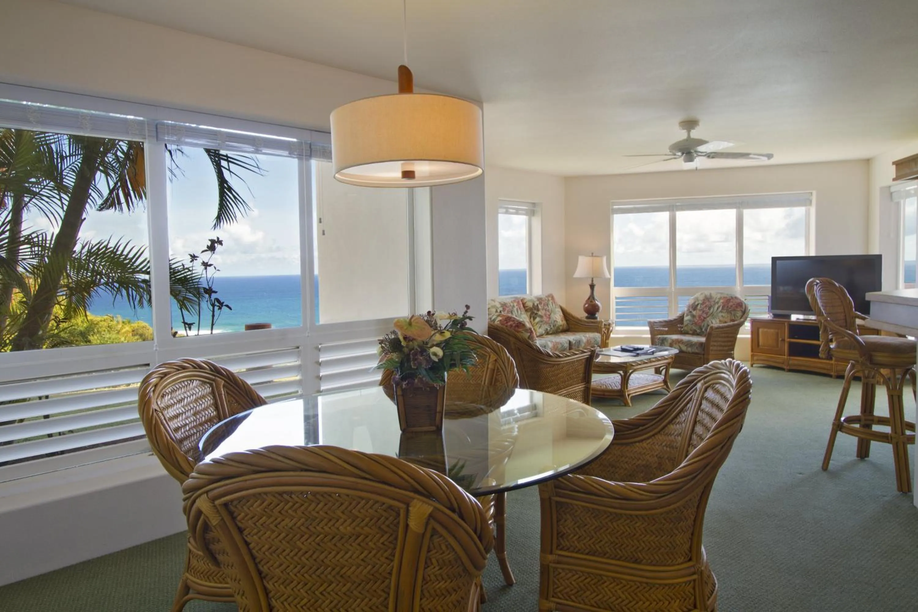 Photo of the whole room in Club Wyndham Shearwater