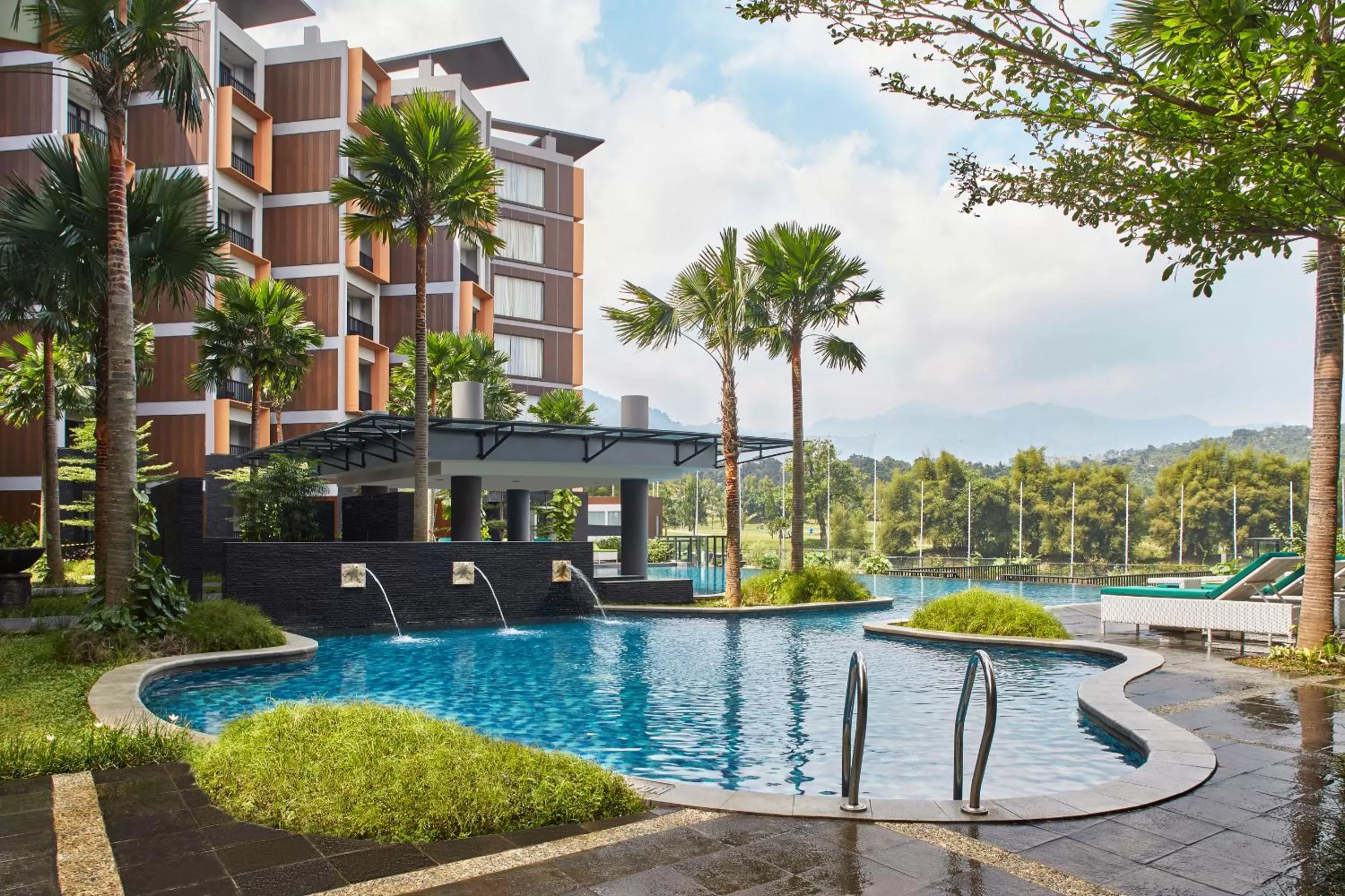 Swimming pool in Aston Sentul Lake Resort & Conference Center