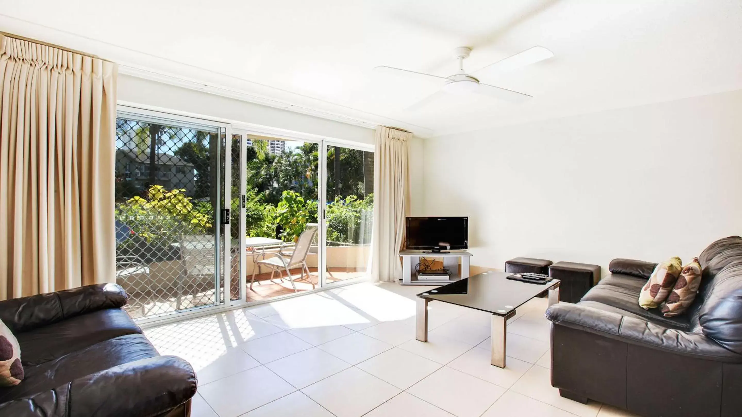 Seating Area in Mari Court Resort