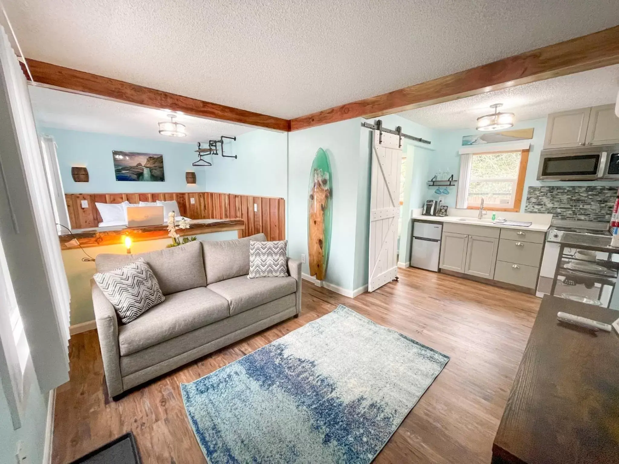 Seating Area in The Anchorage Motel