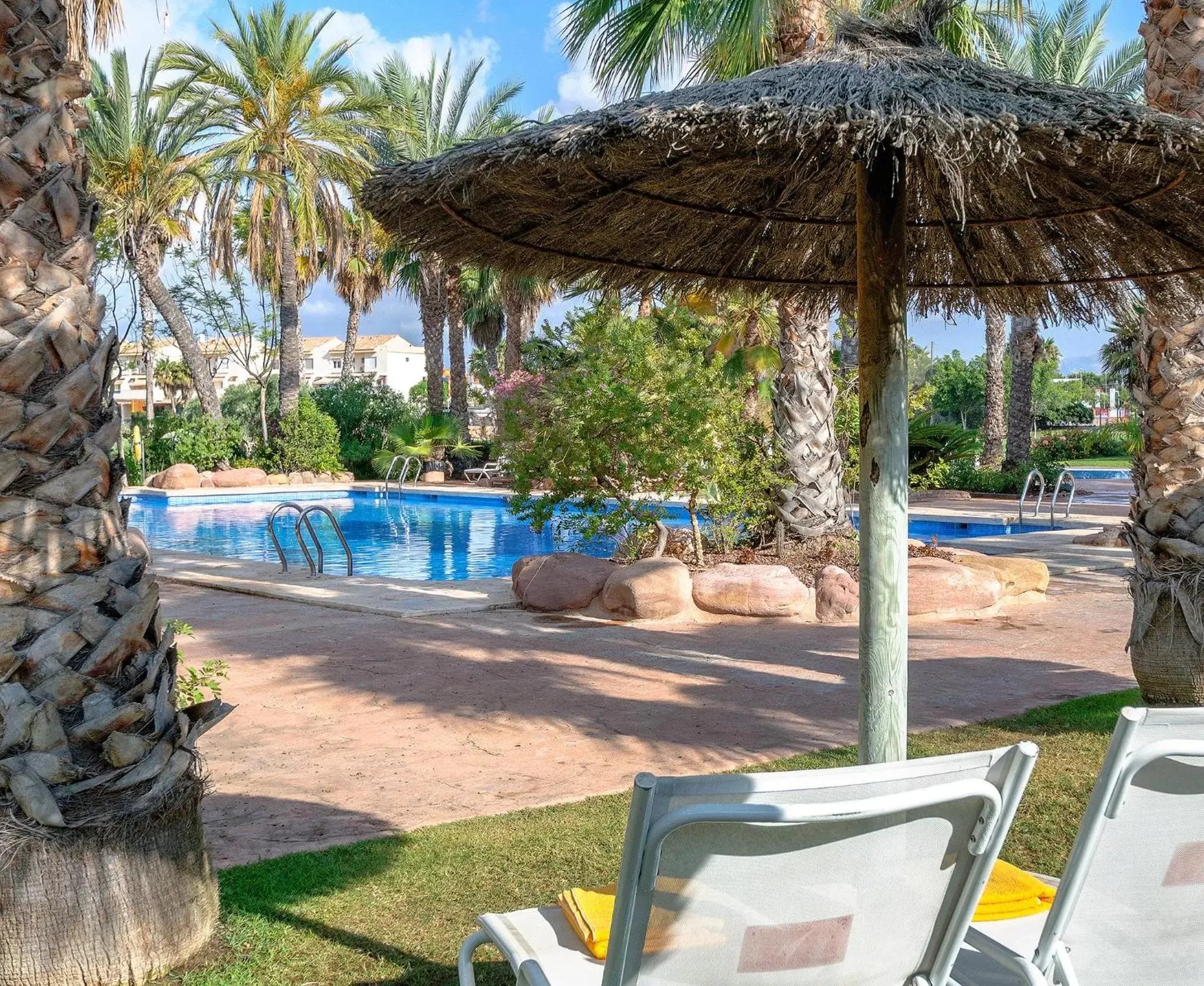 Swimming Pool in Hotel Alicante Golf