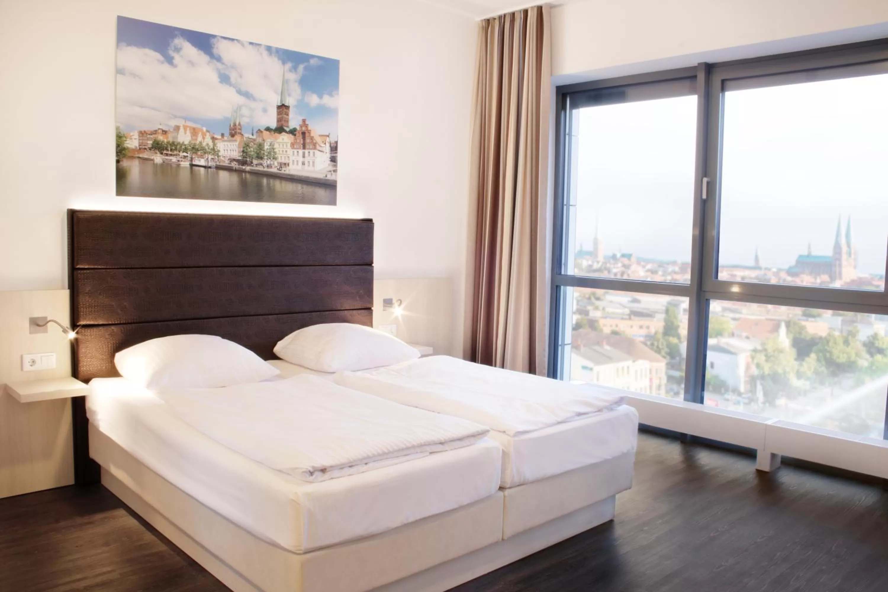 Bedroom, Bed in Viva Hotel Lübeck