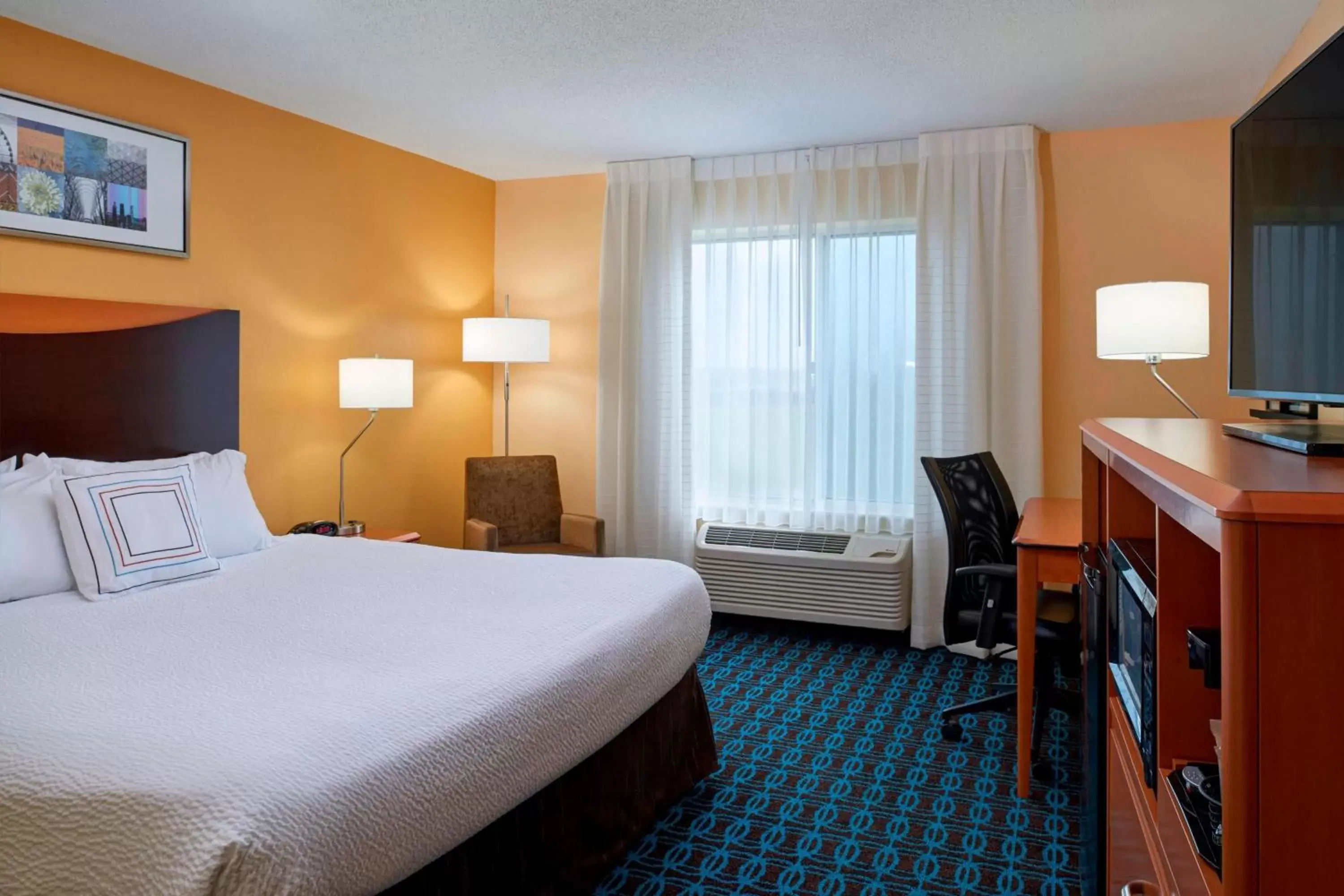 Photo of the whole room, Bed in Fairfield Inn by Marriott Richmond