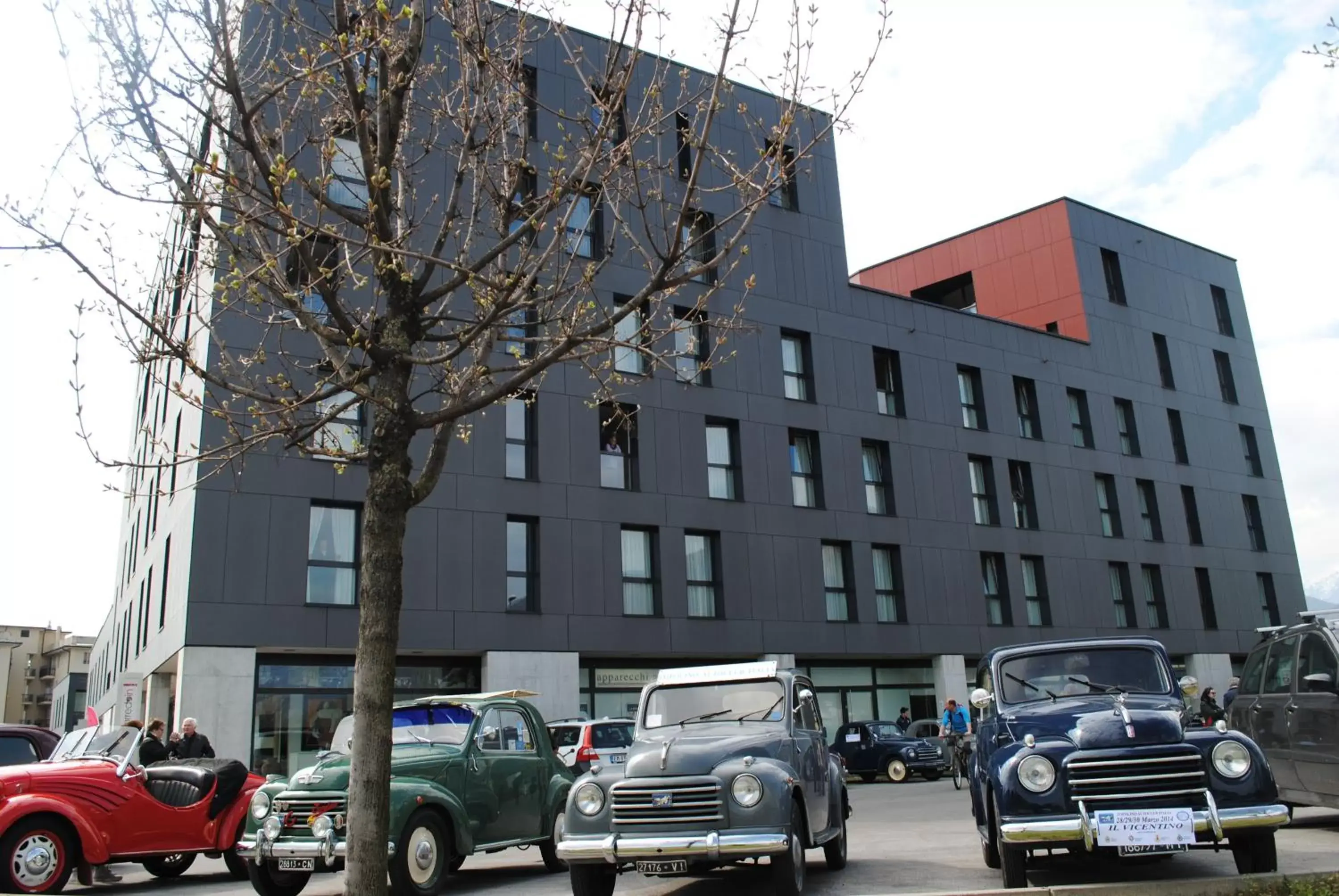 Facade/entrance, Property Building in Schio Hotel