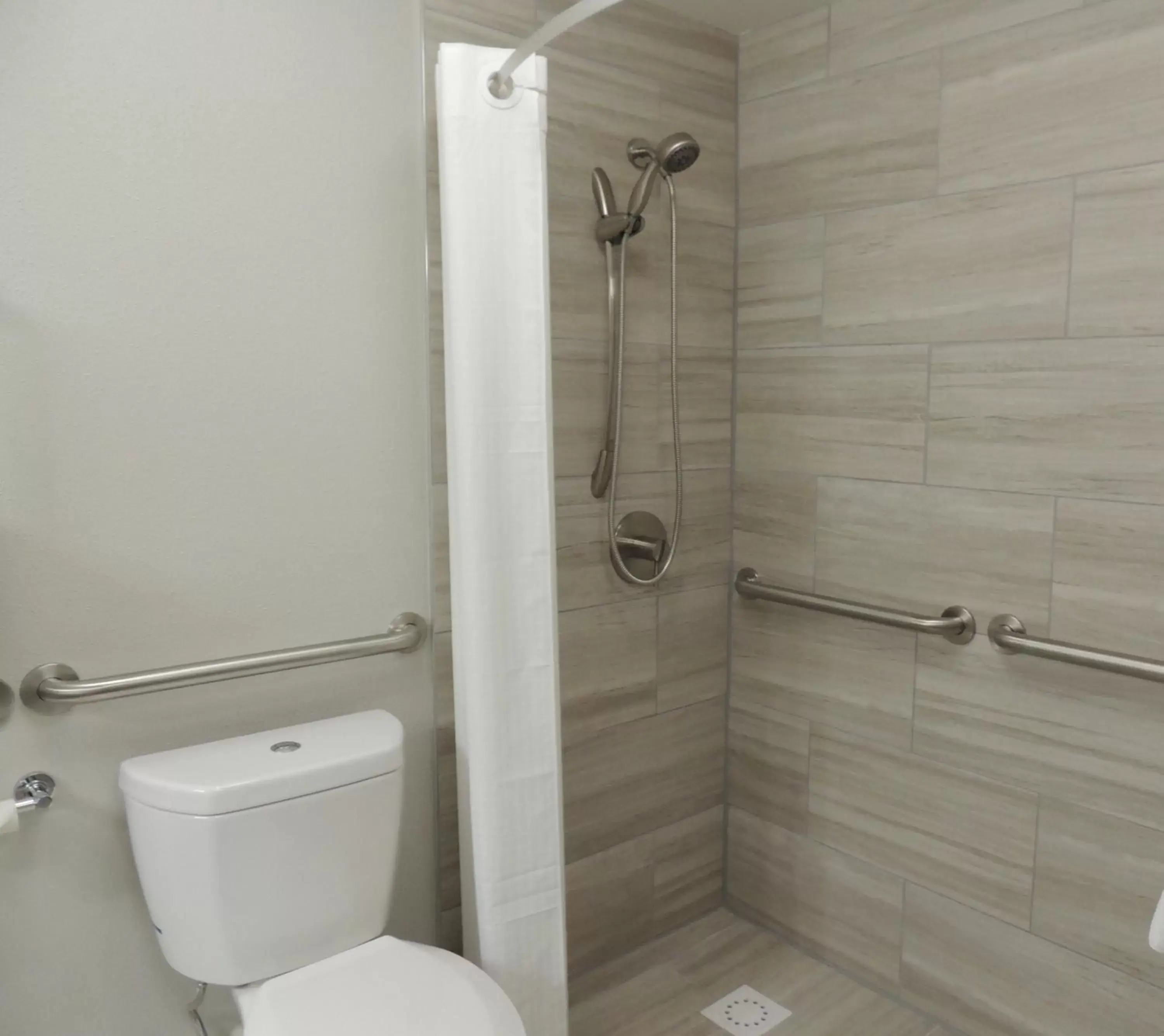 Bathroom in Best Western Plus Clarks Summit Scranton Hotel