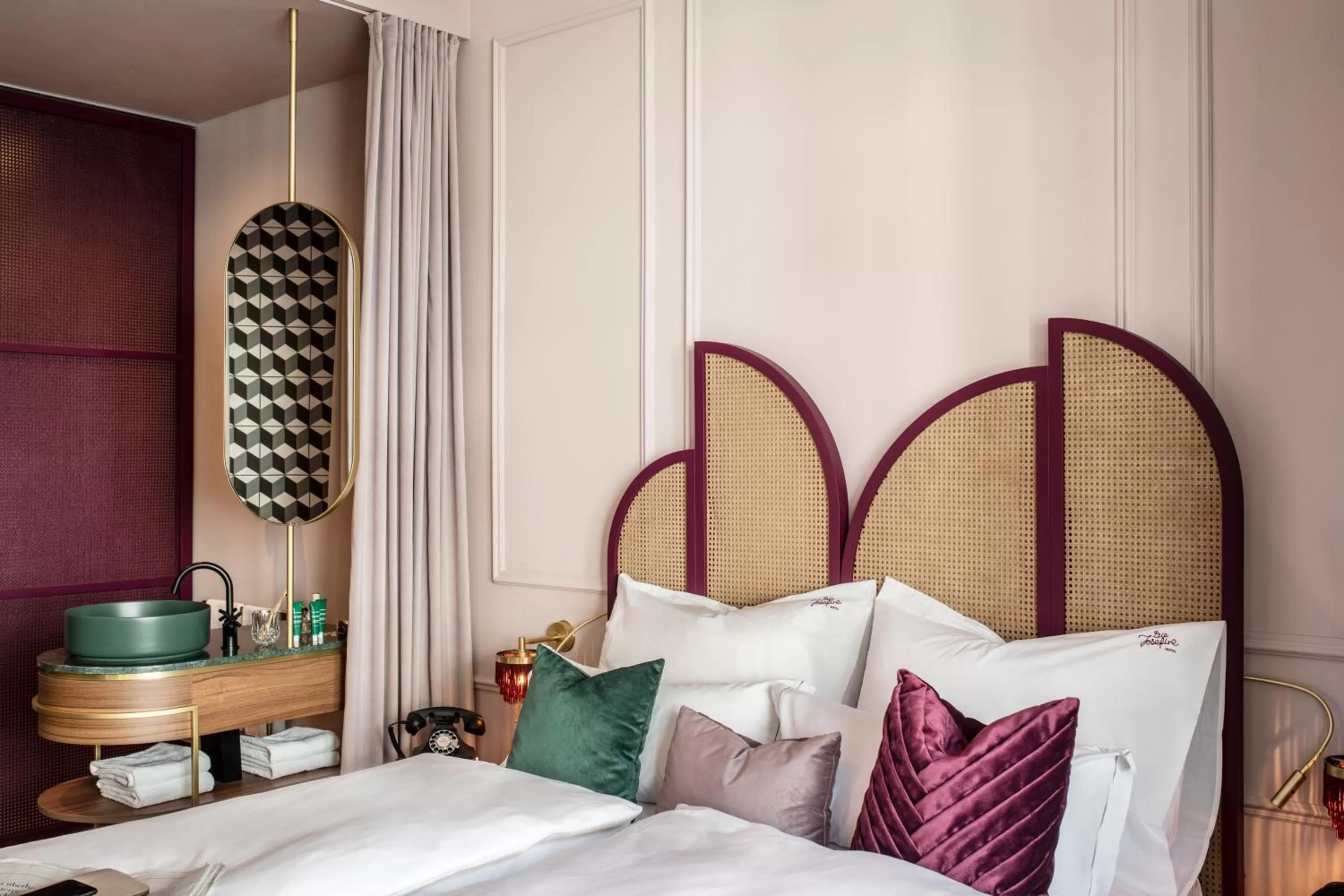 Bed in Hotel Josefine