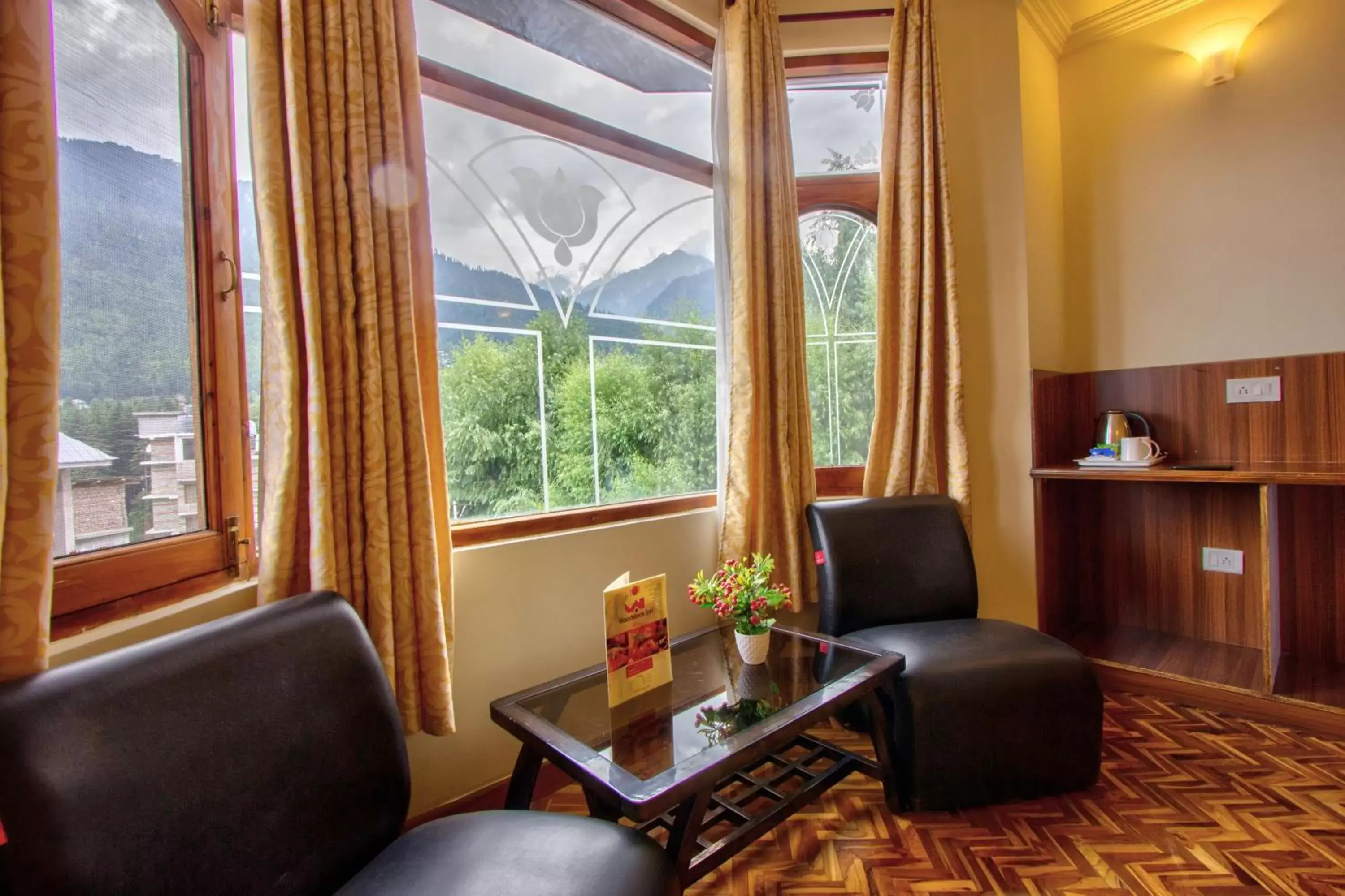 Mountain view in Woodstock Inn Manali Mountain view in Woodstock Inn Manali