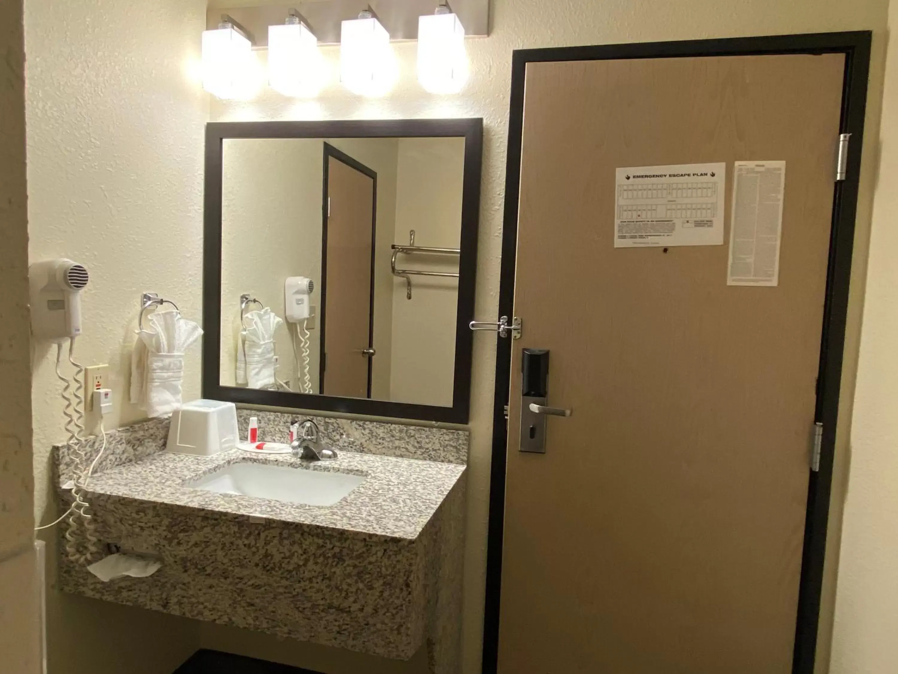 Bathroom in Super 8 by Wyndham Metropolis