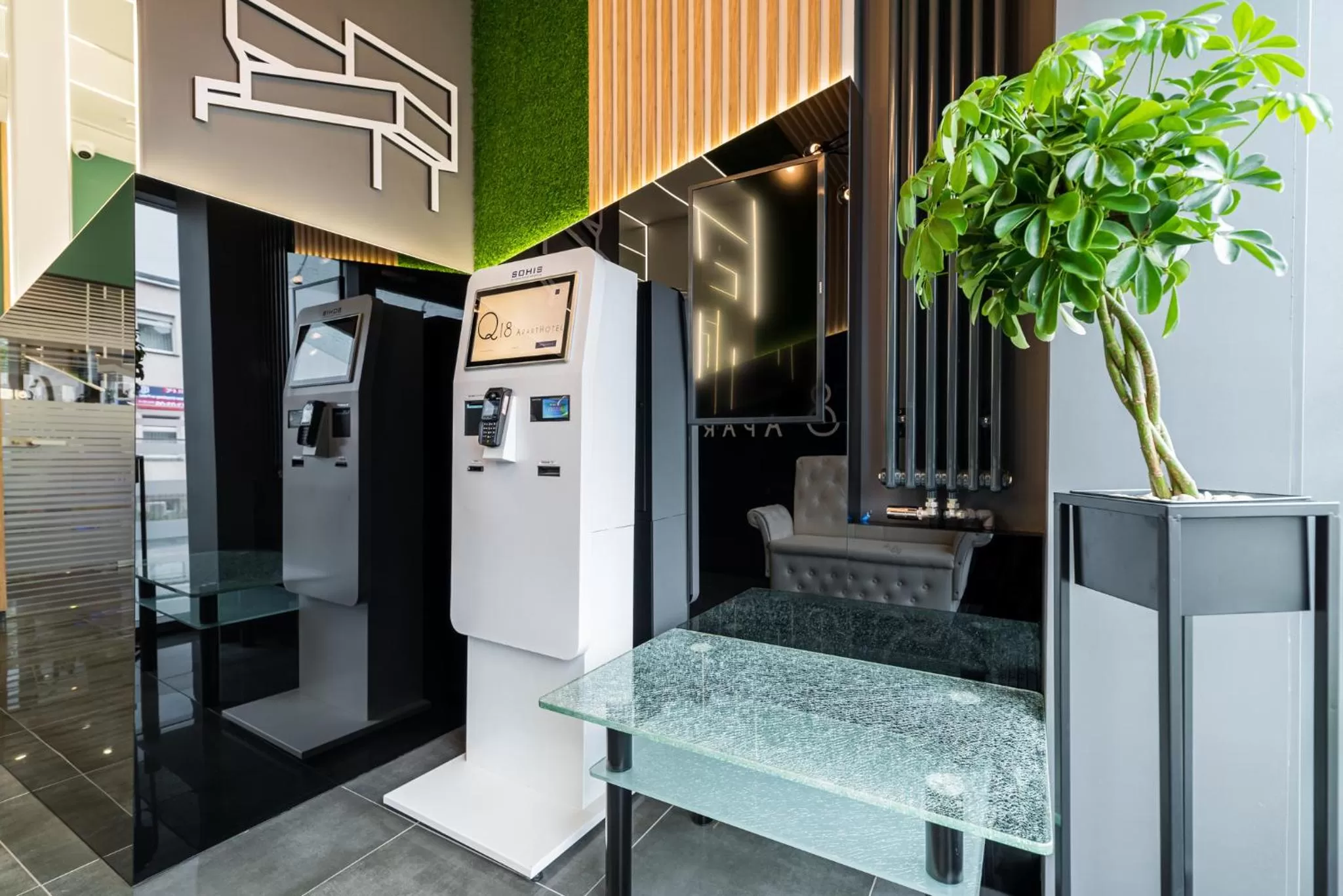 Lobby or reception in Q18 ApartHotel