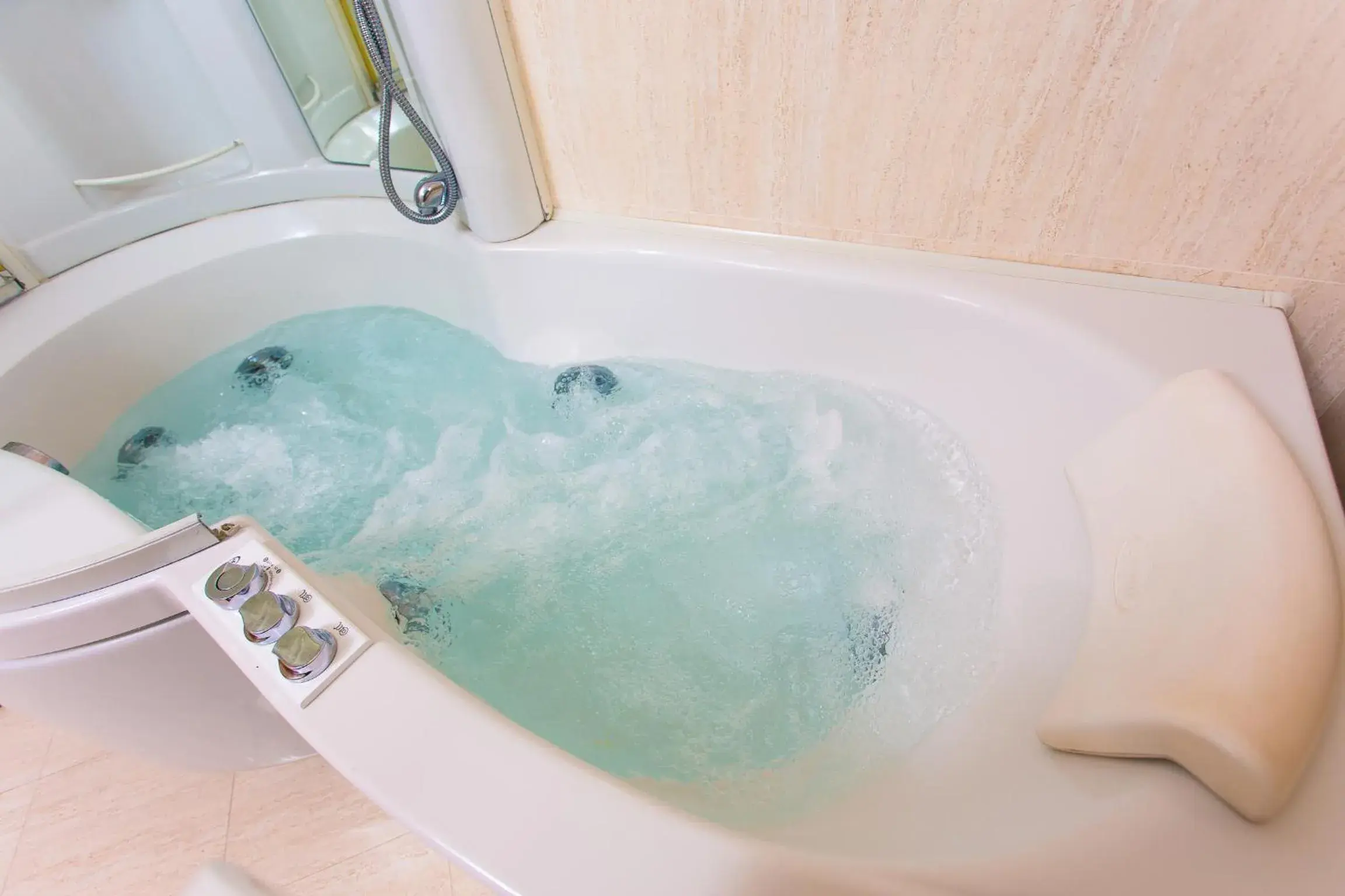 Hot Tub, Bathroom in Hotel De Londres